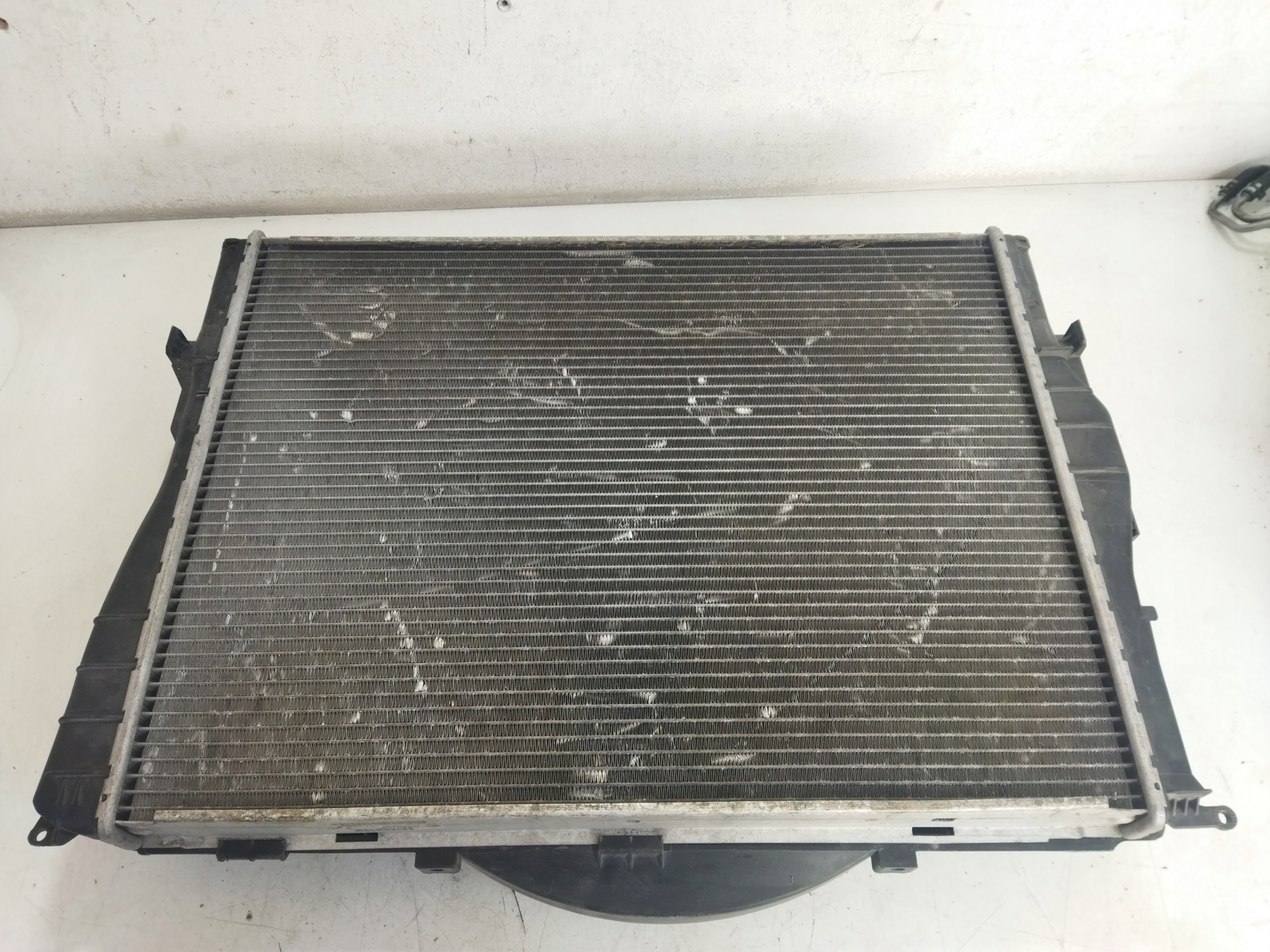 CHLODNICA WENTYLATOR BMW E92 OE 7581650 06 7523259 Typ samochodu Samochody osobowe