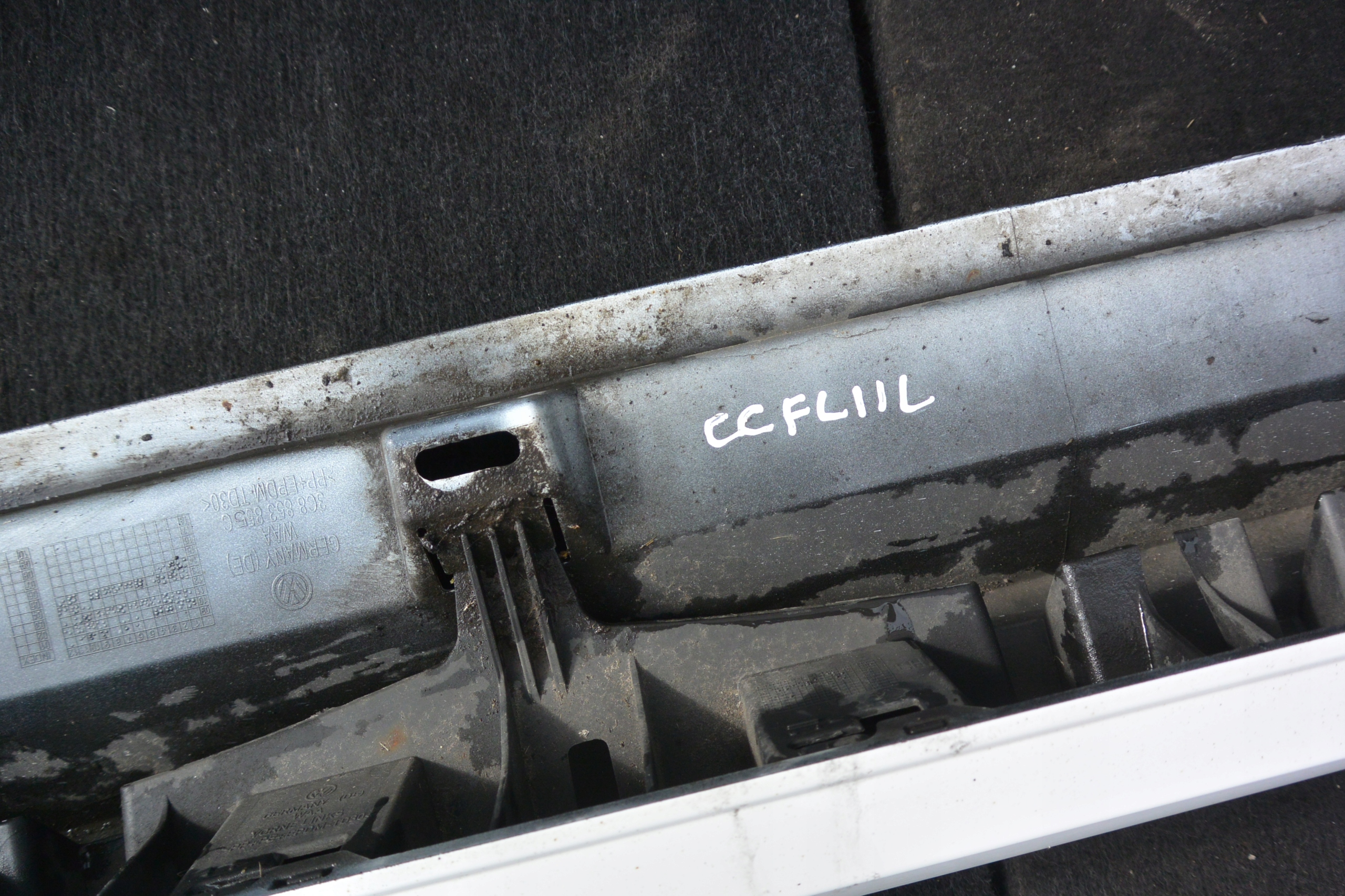 VW PASSAT CC LIFT R-LINE moulding cap threshold left KPL LB9A