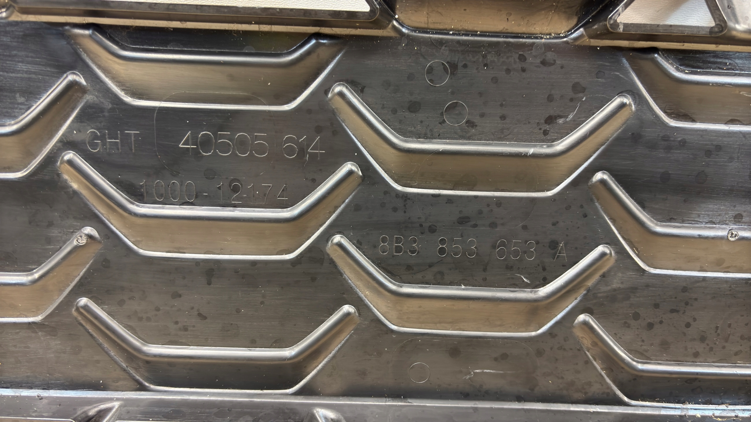 Audi A4 8B3 Kühlergrill FRONTGRILL Kühlergitter 8B3853653A0 - Thumbnail 6