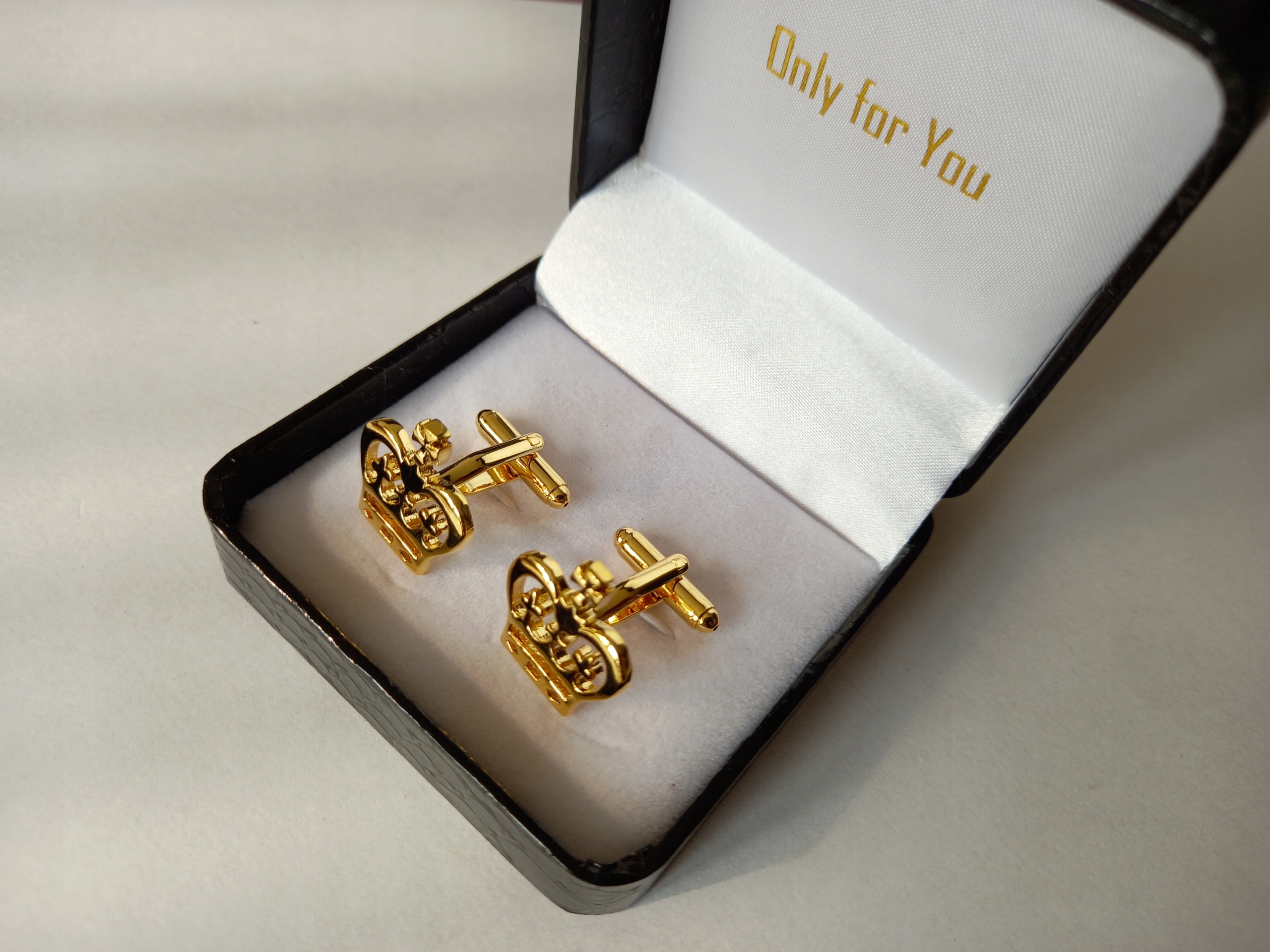 Manžetové knoflíčky zlatá koruna pro monarchistu