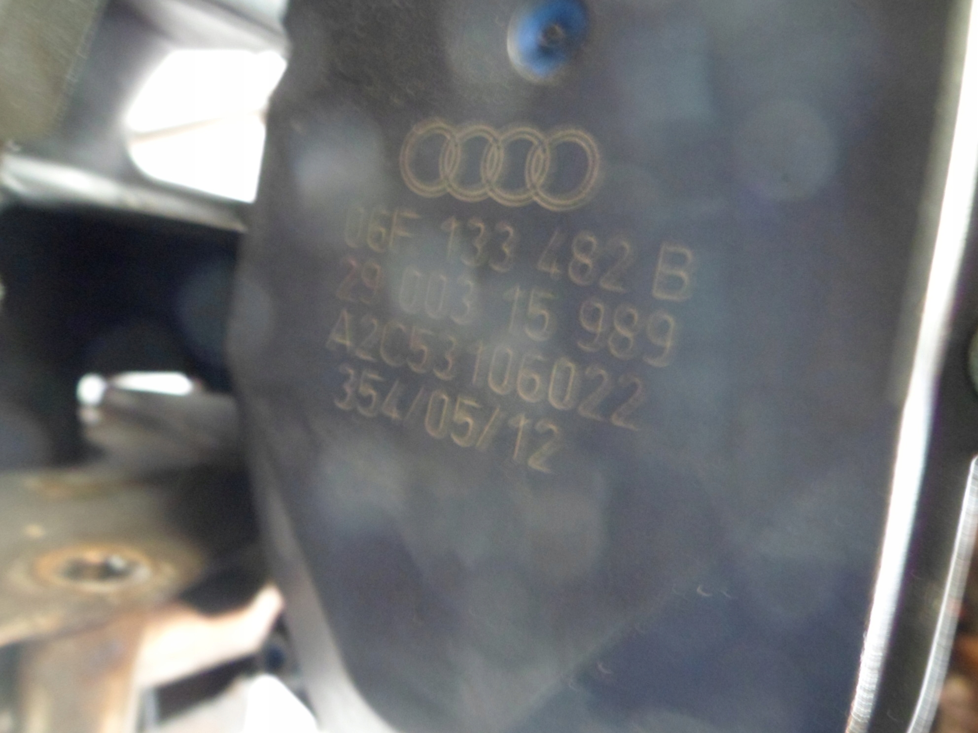 AUDI A4 B7 2.0TFSI BWE intake manifold 06D133185N regulator 06F133482B