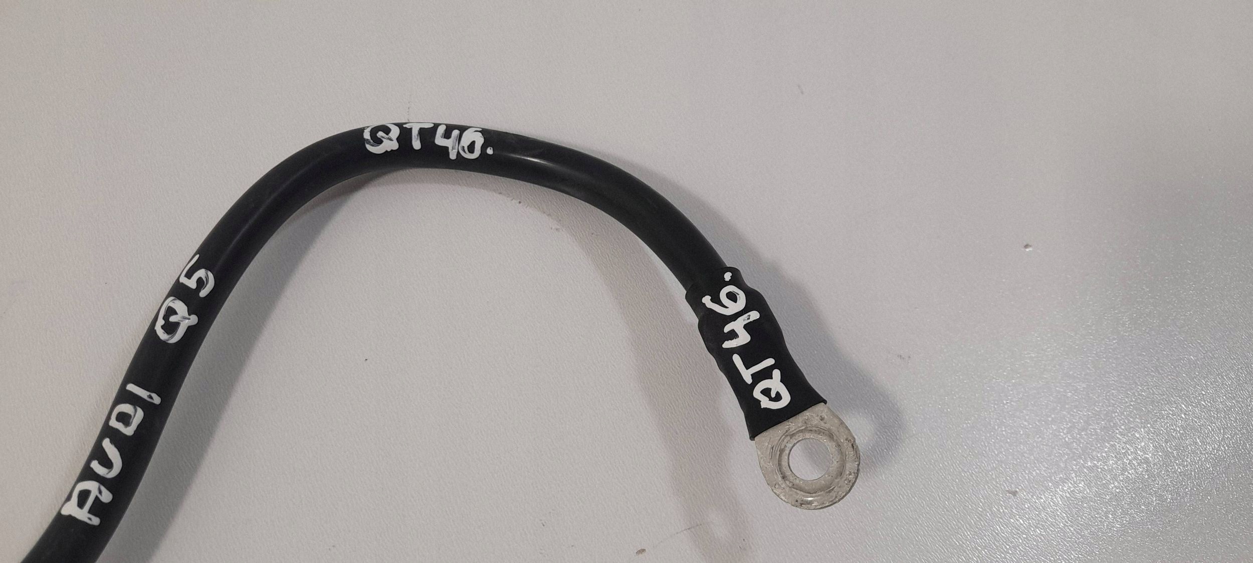 Audi Q5 SQ5 FY Batteriemanagement Sensor 8S0915181C (QT46)