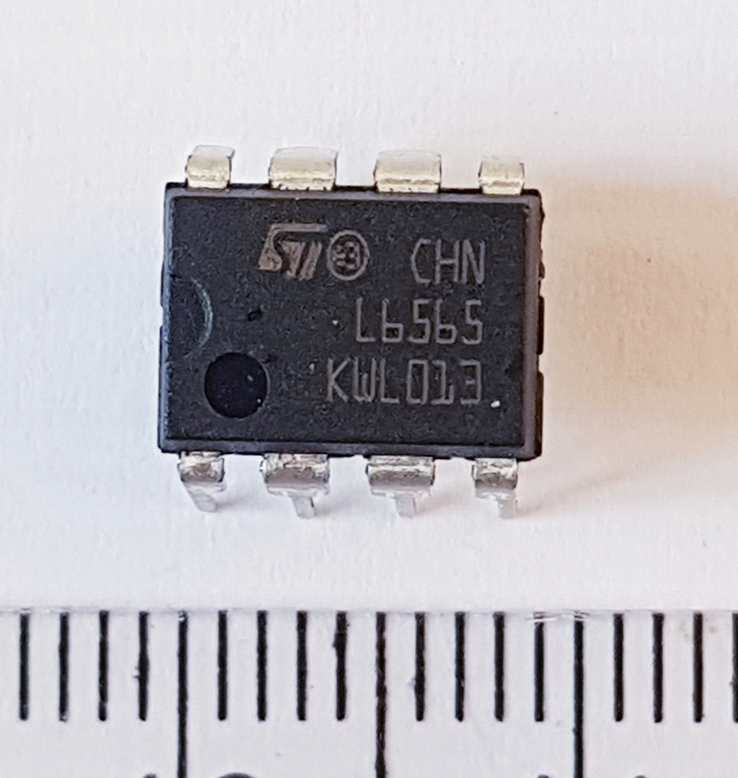 L6565 Układ Scalony Kontroler Quasi-Rezonansowy Smps L 6565