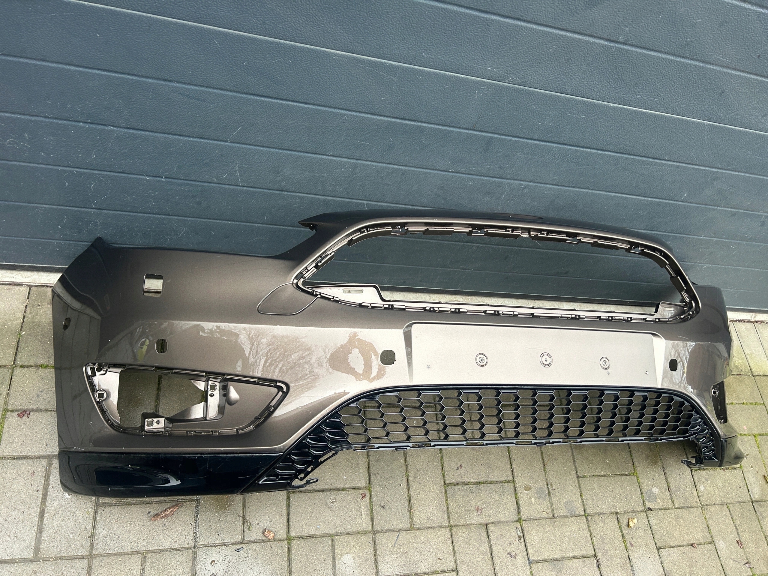 FORD FOCUSK MK3 MK 3 14- ST LINE NÁRAZNÍK PREDOK PREDNÝ