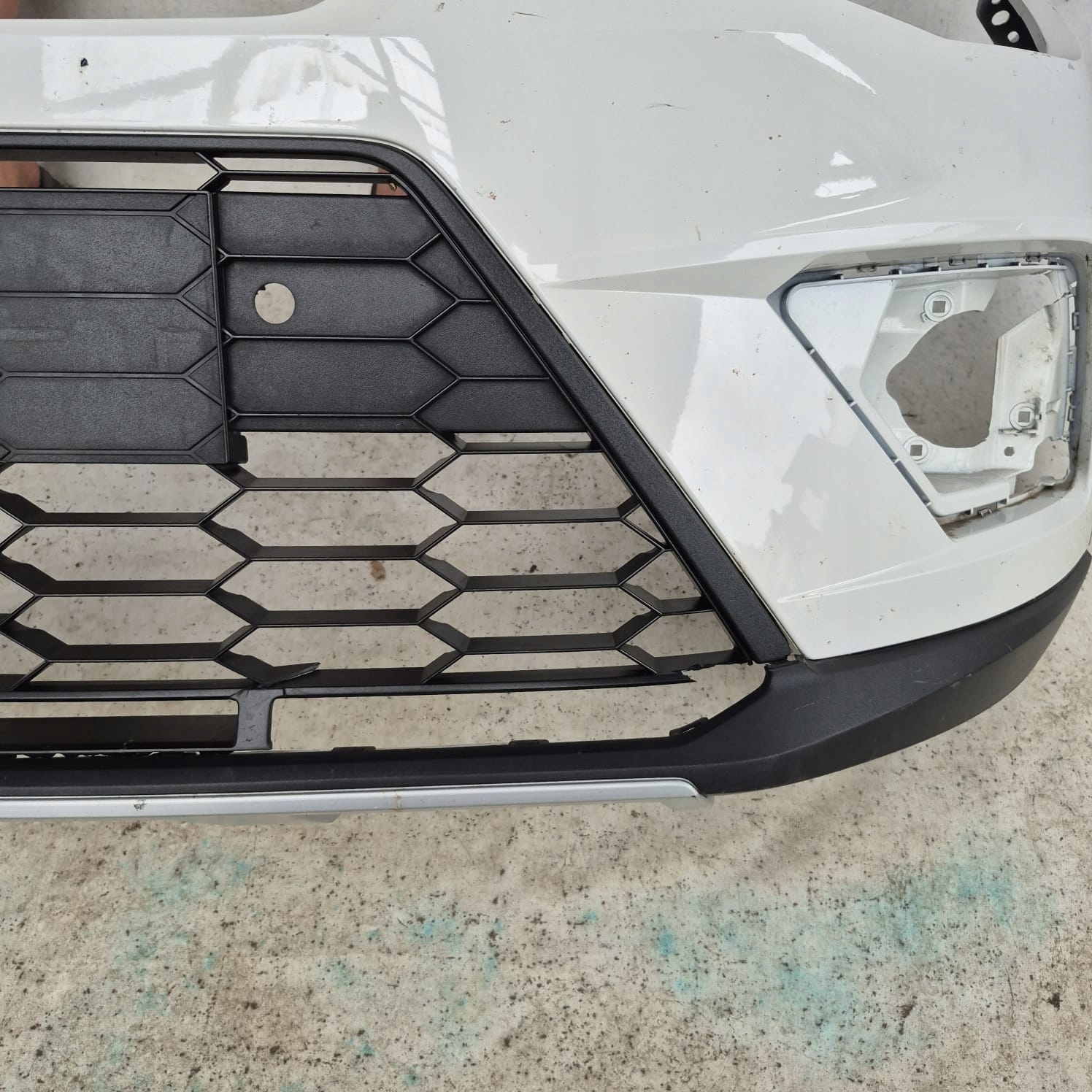 SEAT ARONA FR 17-21 bumper front front PDC 6F9807221B