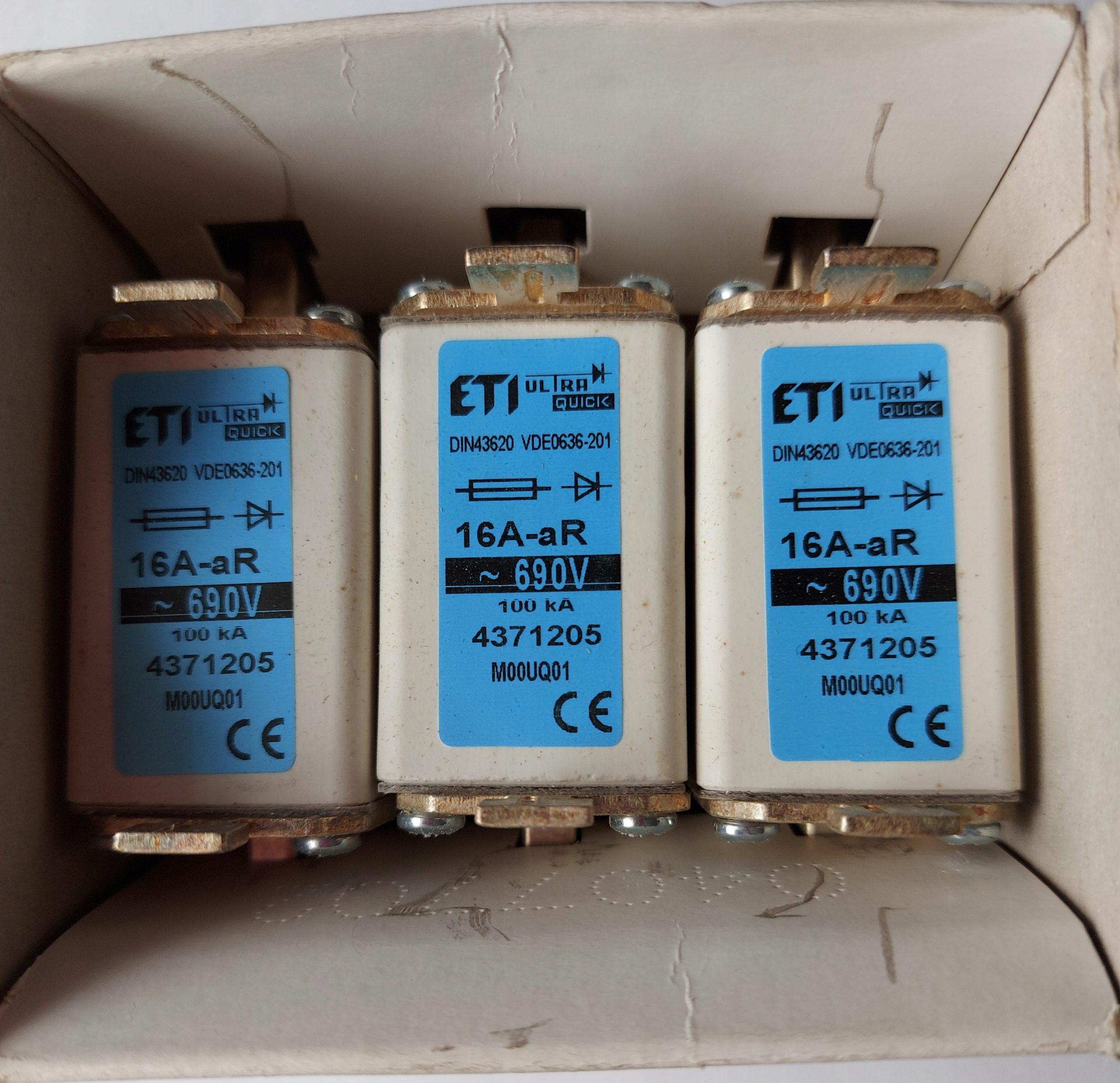 Topická vložka 16A M00UQ01/16A/690V 004371205 Eti