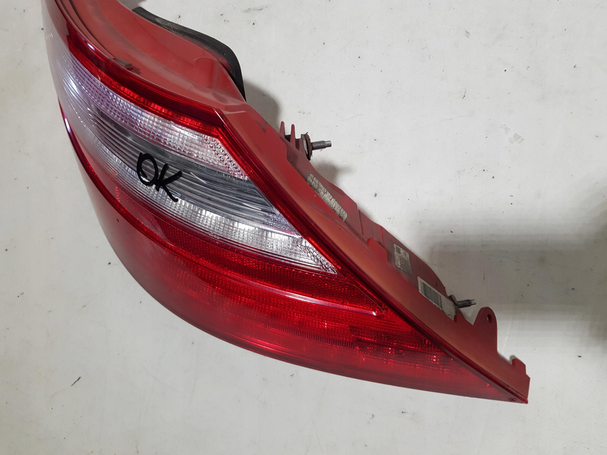 MERCEDES SLK R172 W172 left rear part light left rear