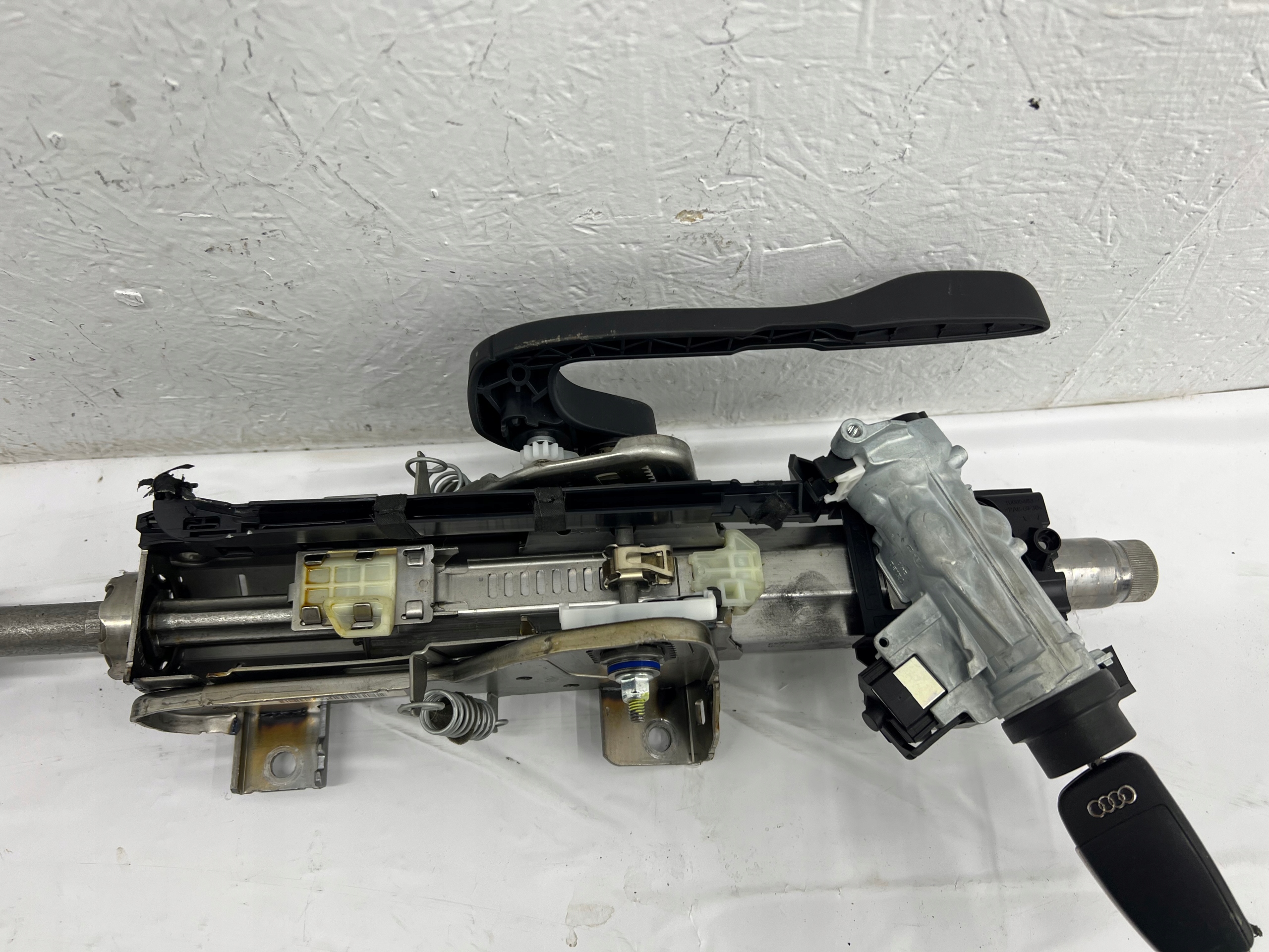 AUDI A3 8V steering wheel rod ignition key 5Q1419502AA 5Q0905865