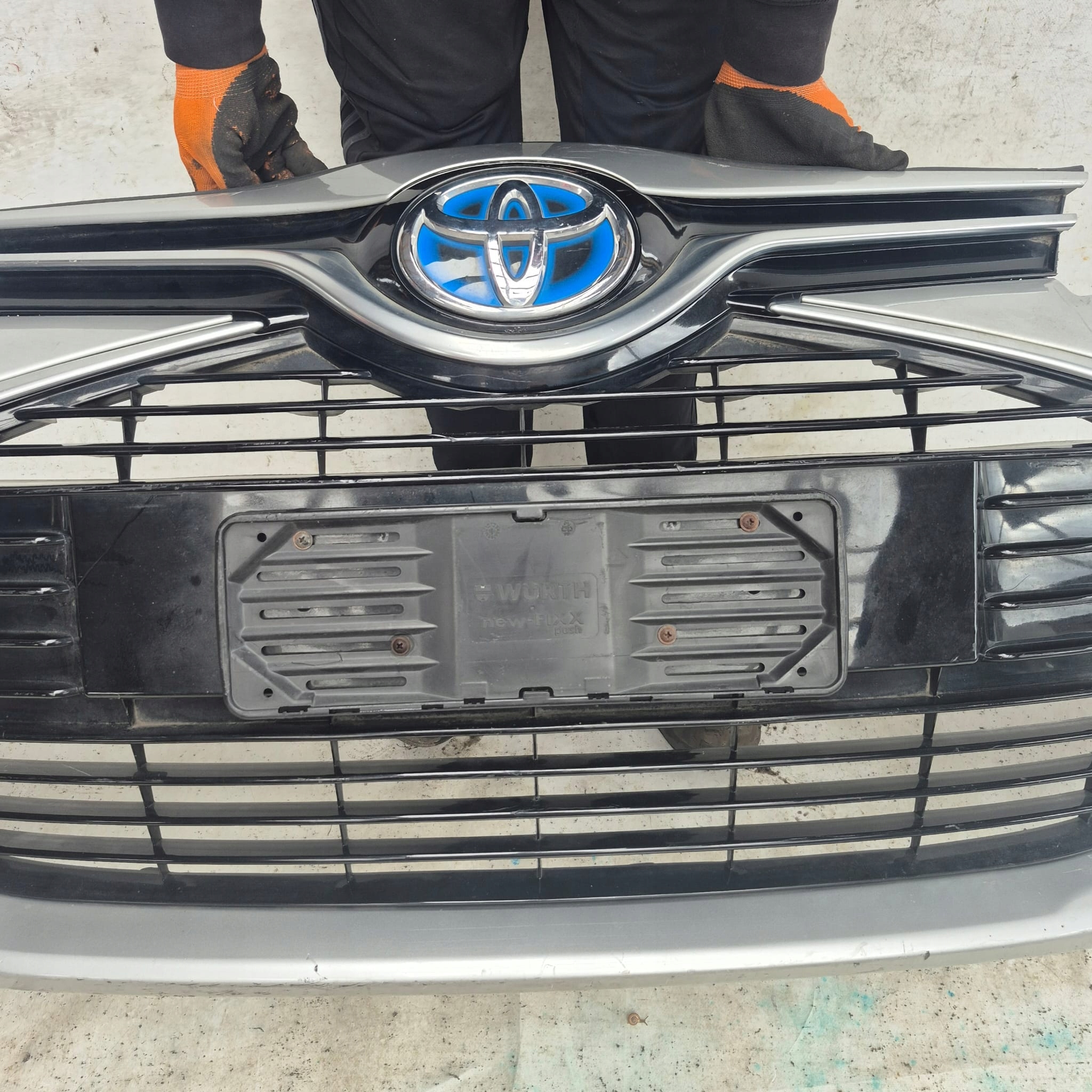 TOYOTA YARIS III LIFT 14- bumper front front