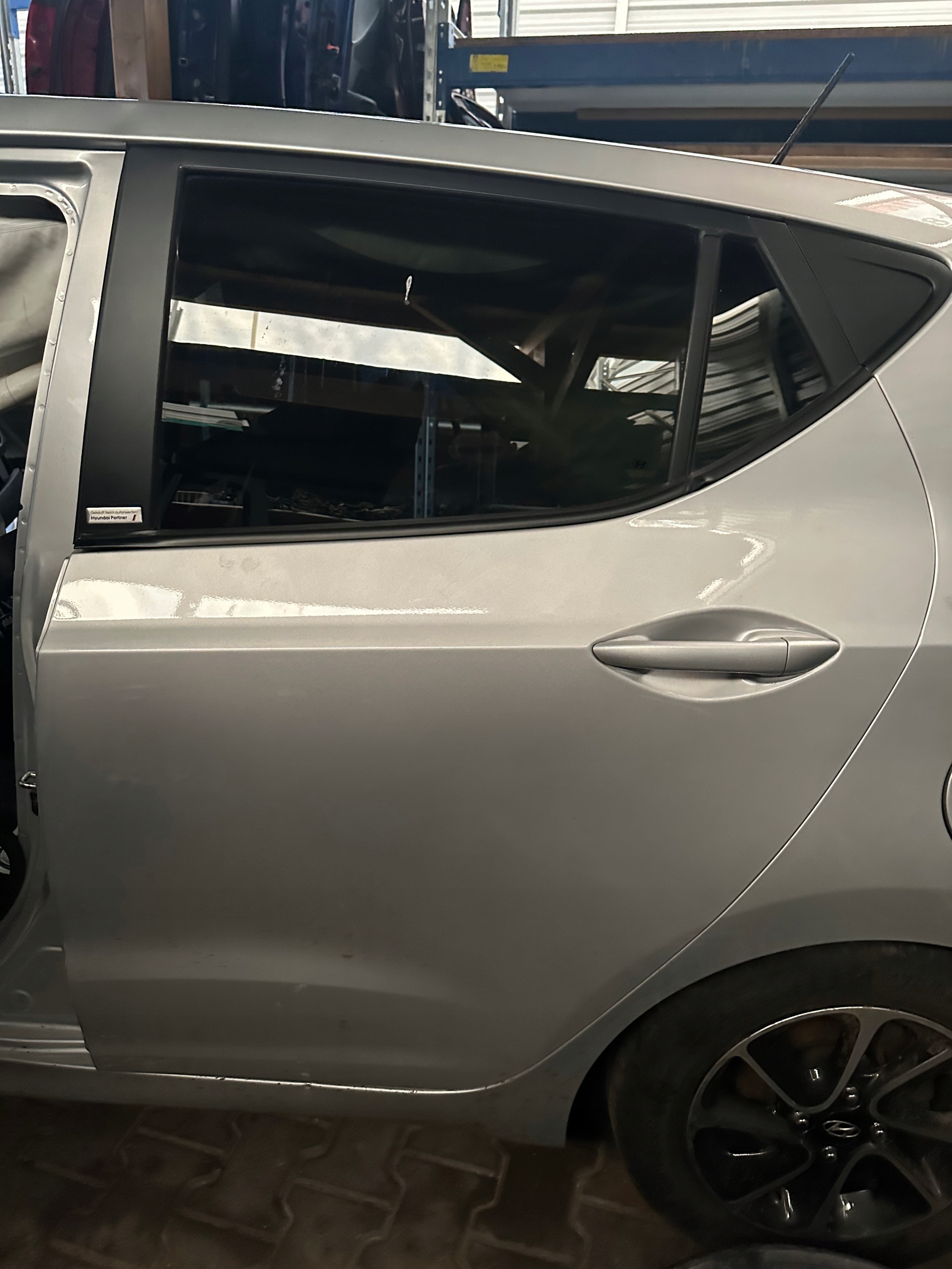 HYUNDAI I10 II 13-19 door left rear part complete