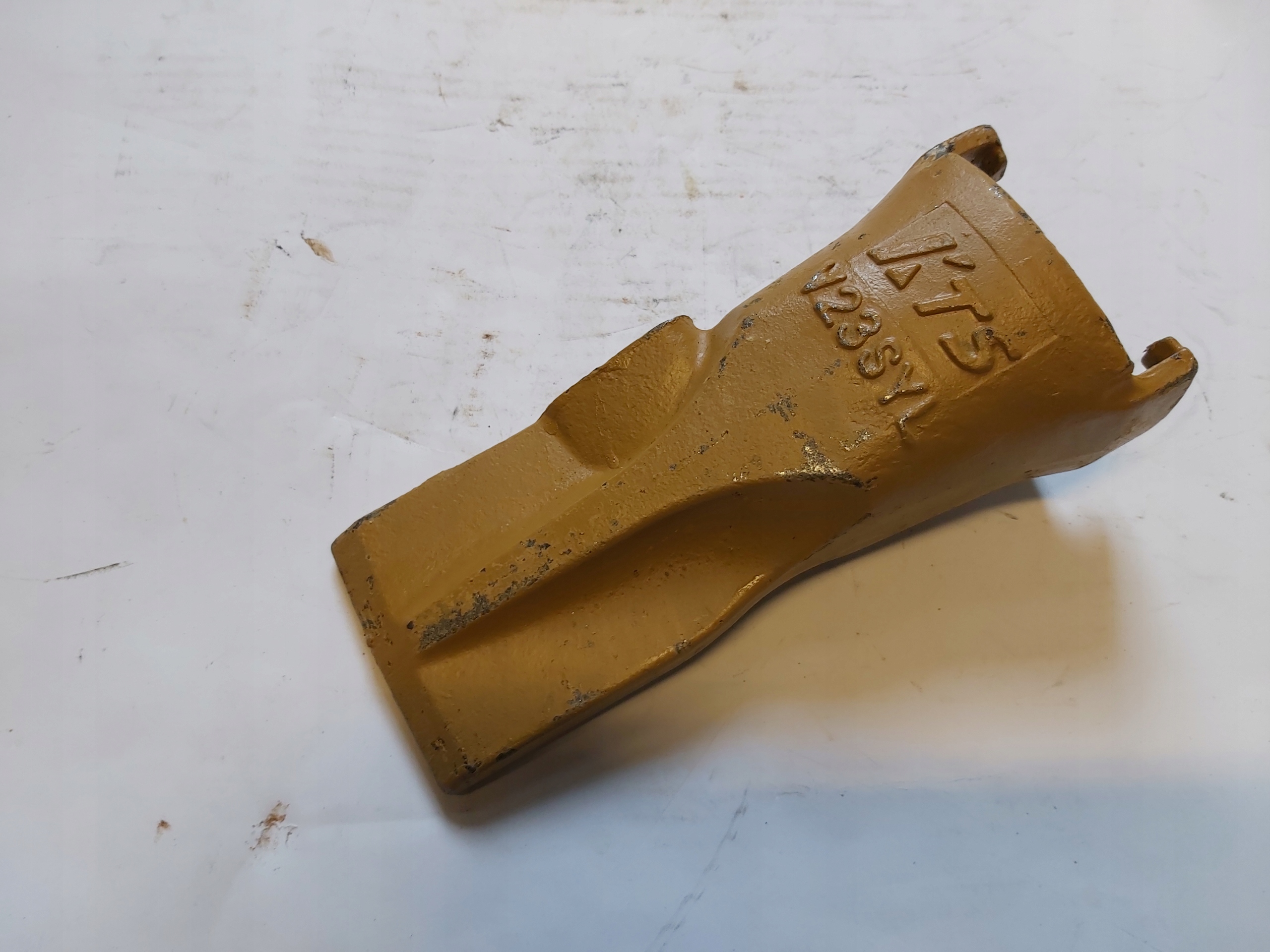 CASE ZĄB ŁYŻKI ESCO V23SYL LUBLIN