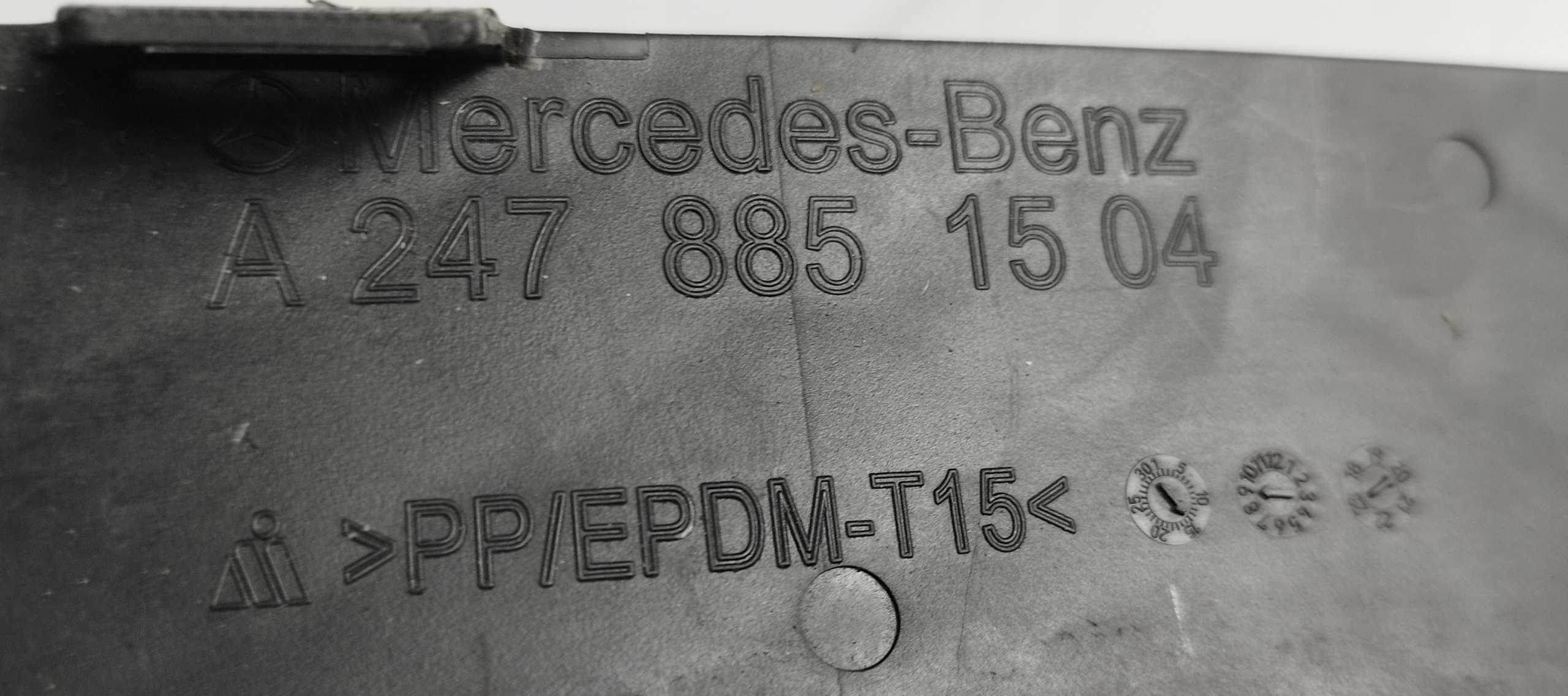 MERCEDES GLA H247 247 grid SROKOWA bumper front upper A2478851504