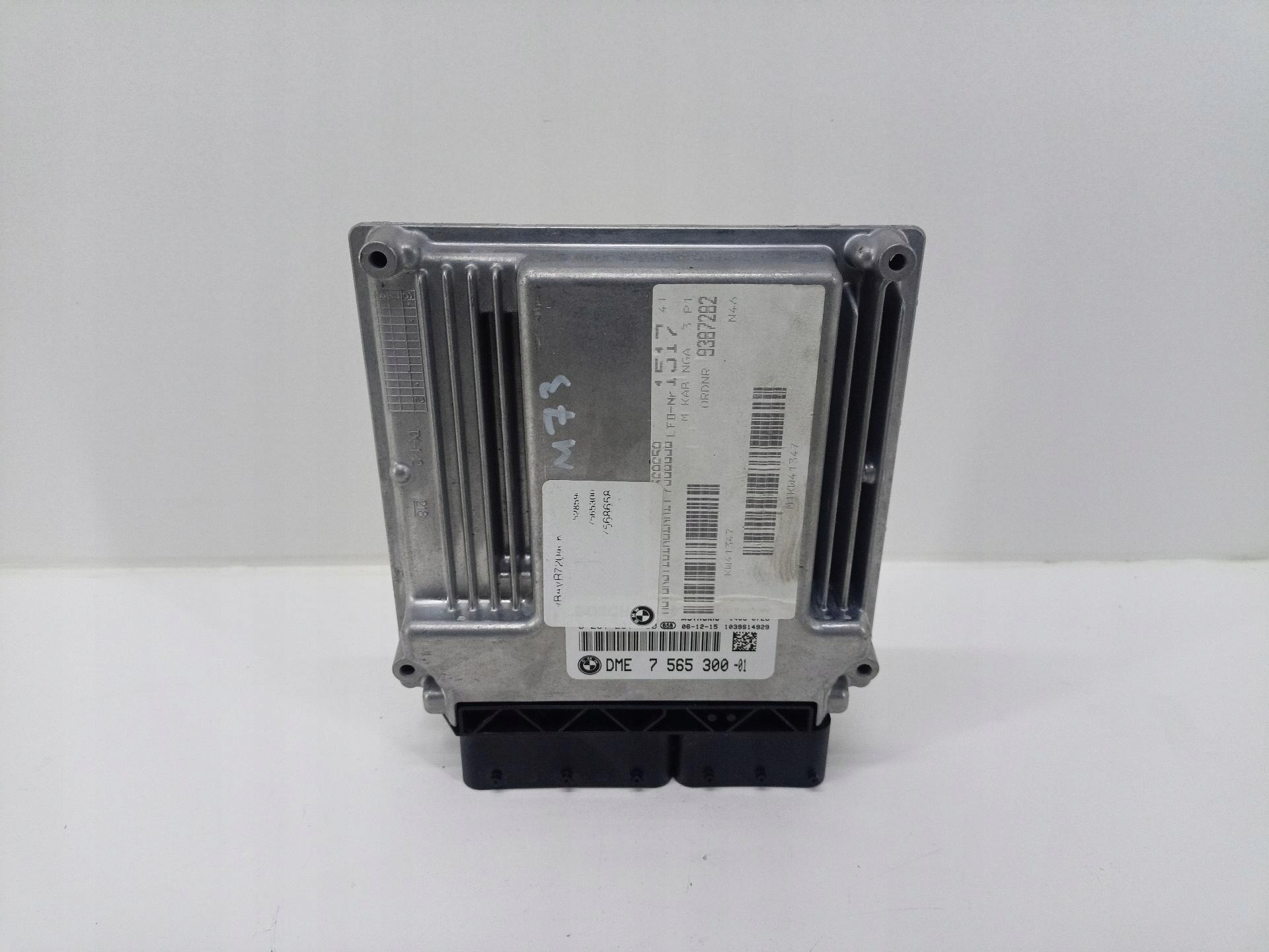 control unit of the engine BMW 3 E90/E91 E91 2007 7565300