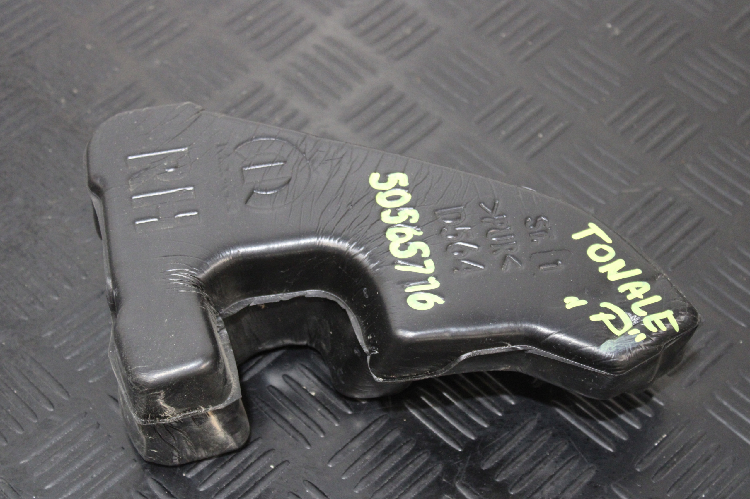 Insonorisation Aile Droit 50565716 ALFA ROMEO TONALE