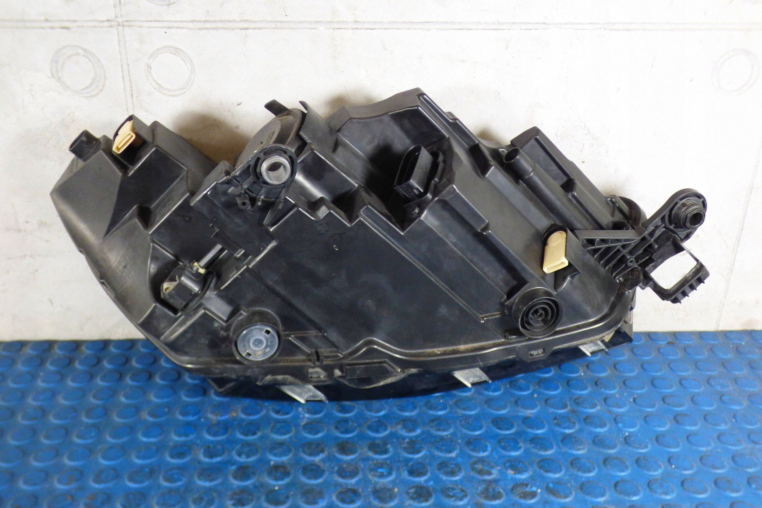 Skoda Fabia IV reflektor light left front 6VB941015 original st.BDB EUROPA