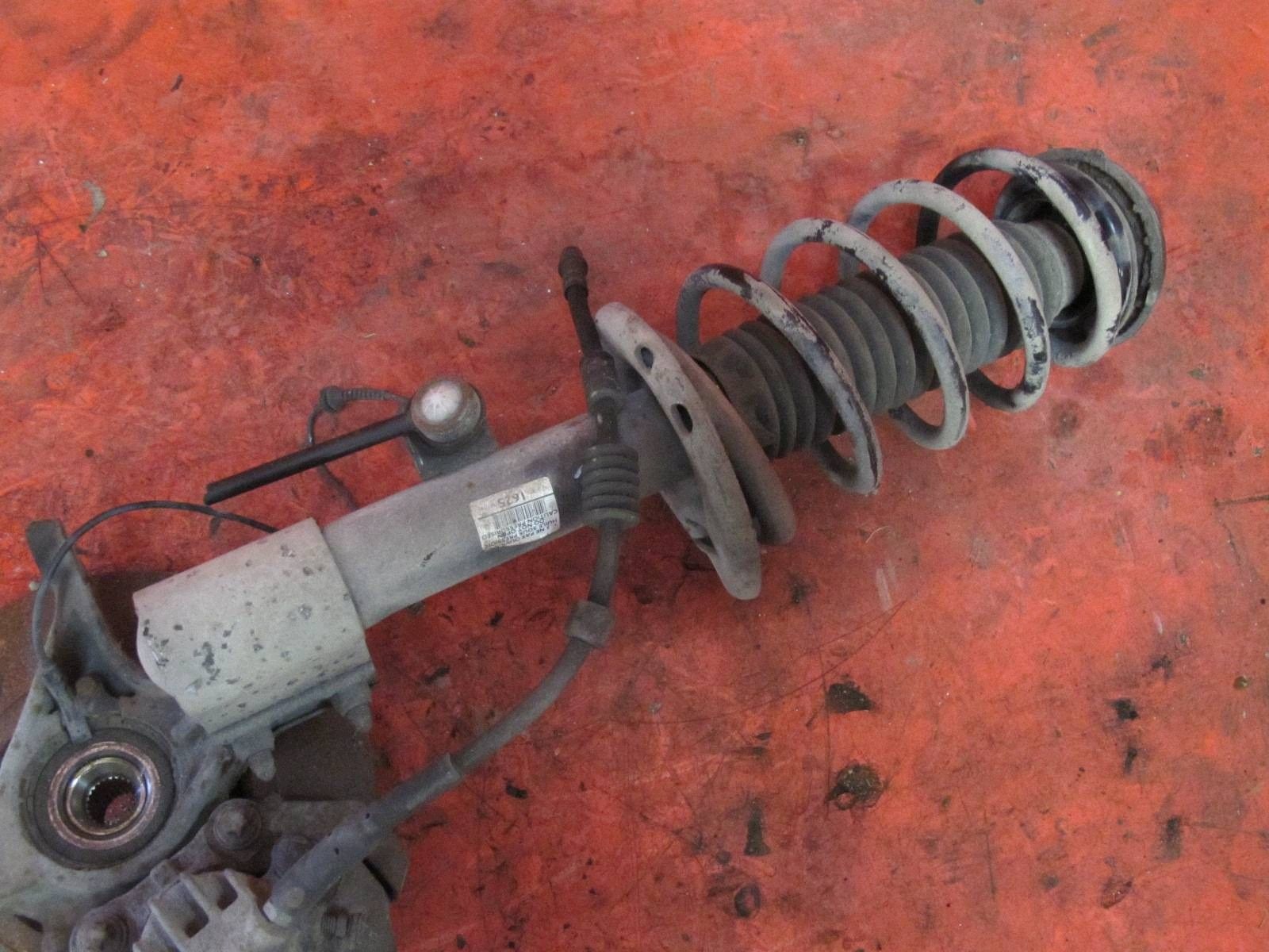 PEUGEOT 5008 and T87 1.6 eHDI 9HR swing shock absorber left front front