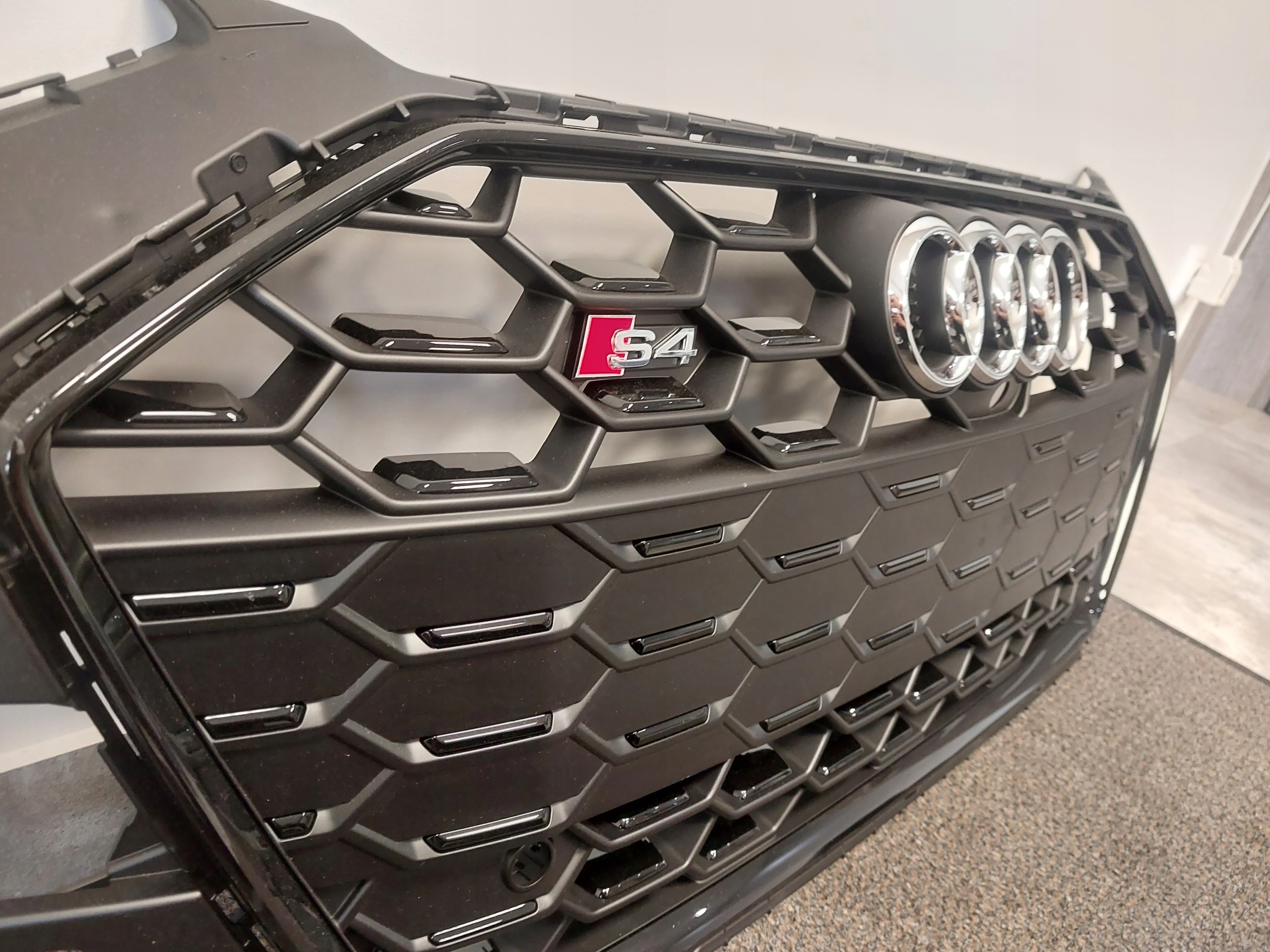 Audi 8W0 Kühlergrill FRONTGRILL Kühlergitter 8W0853651DM - Thumbnail 4
