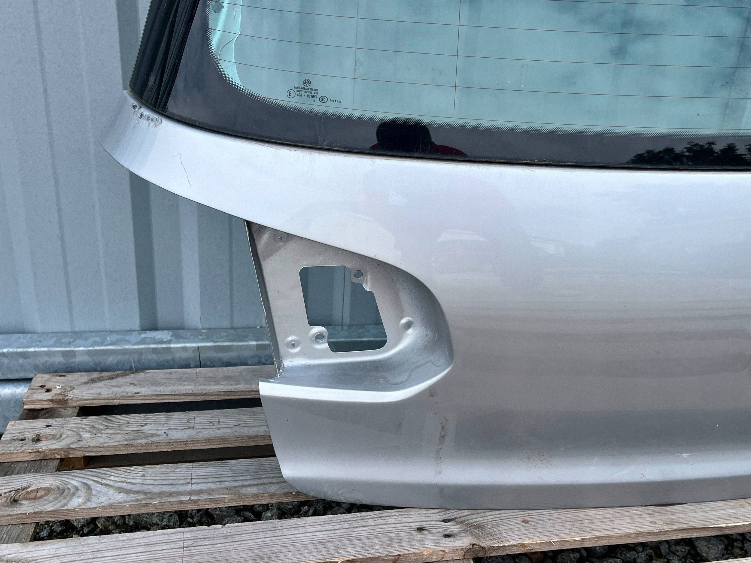 trunk door boot VOLKSWAGEN GOLF VI 5K6827025J @M
