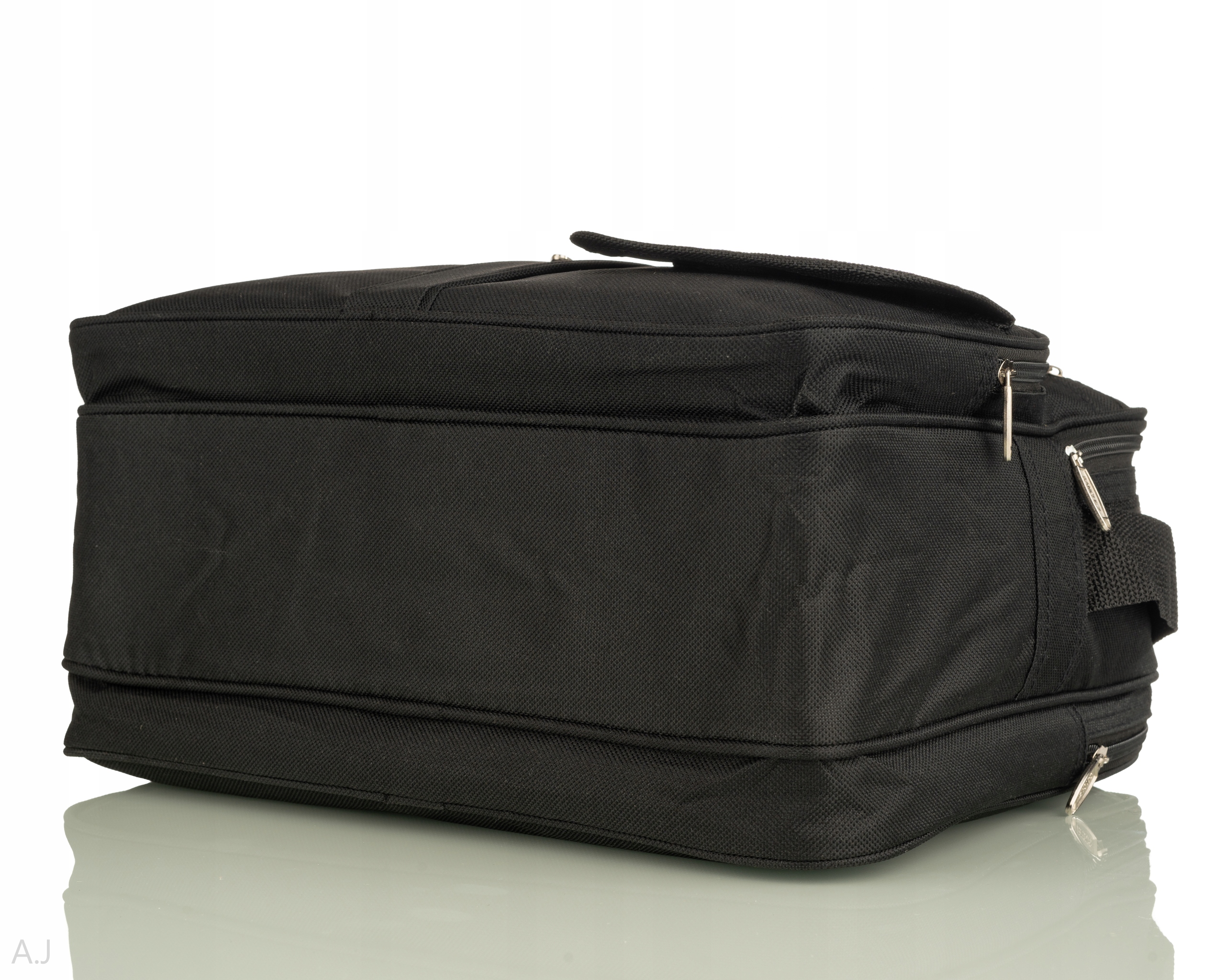 TORBA MĘSKA MATERIAŁOWA DO PRACY A4 LISTONOSZKA Waga produktu z opakowaniem jednostkowym 0.4 kg