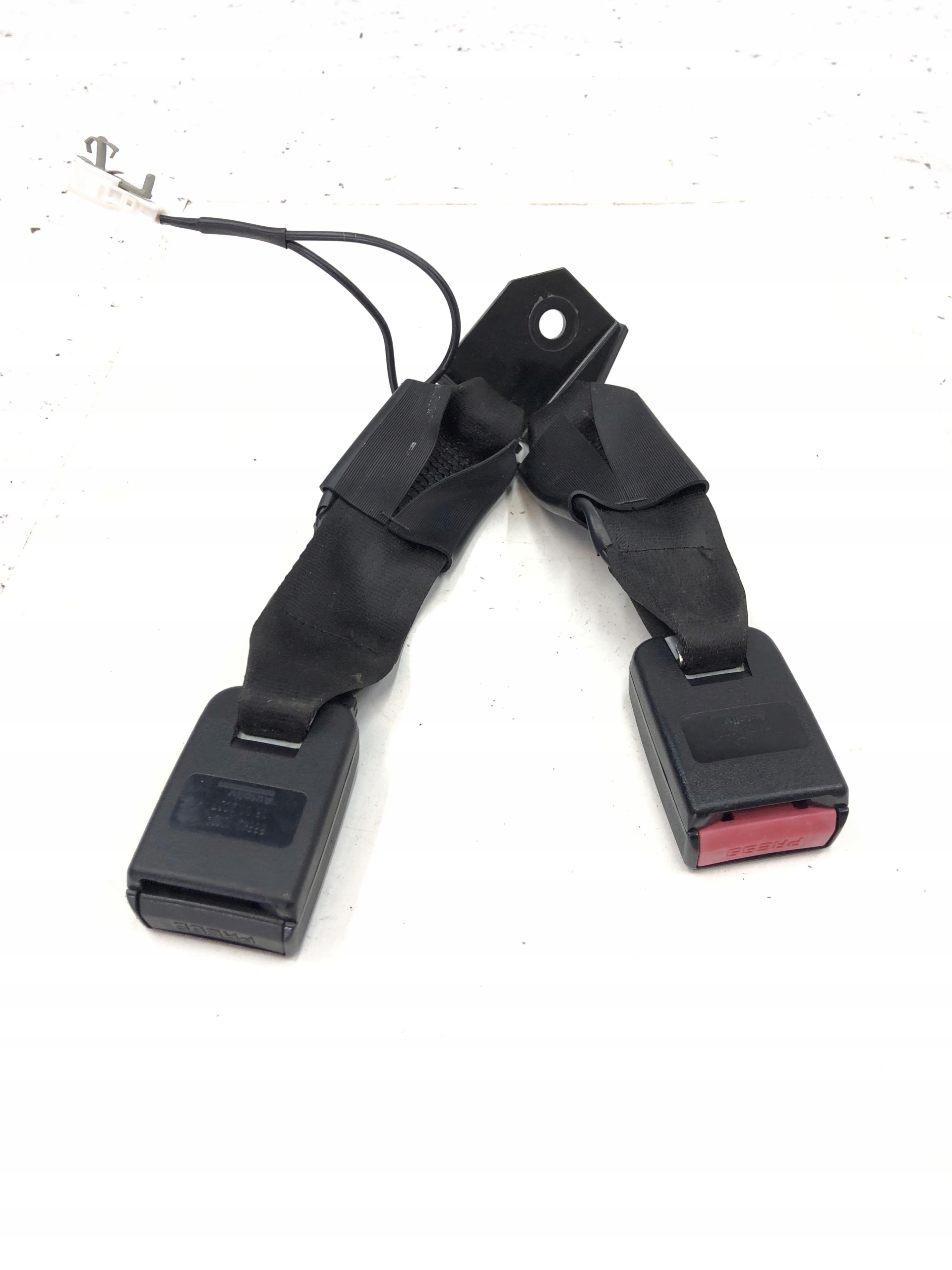 ZAPINKI PASA PRAWY TYŁ NISSAN QASHQAI I J10