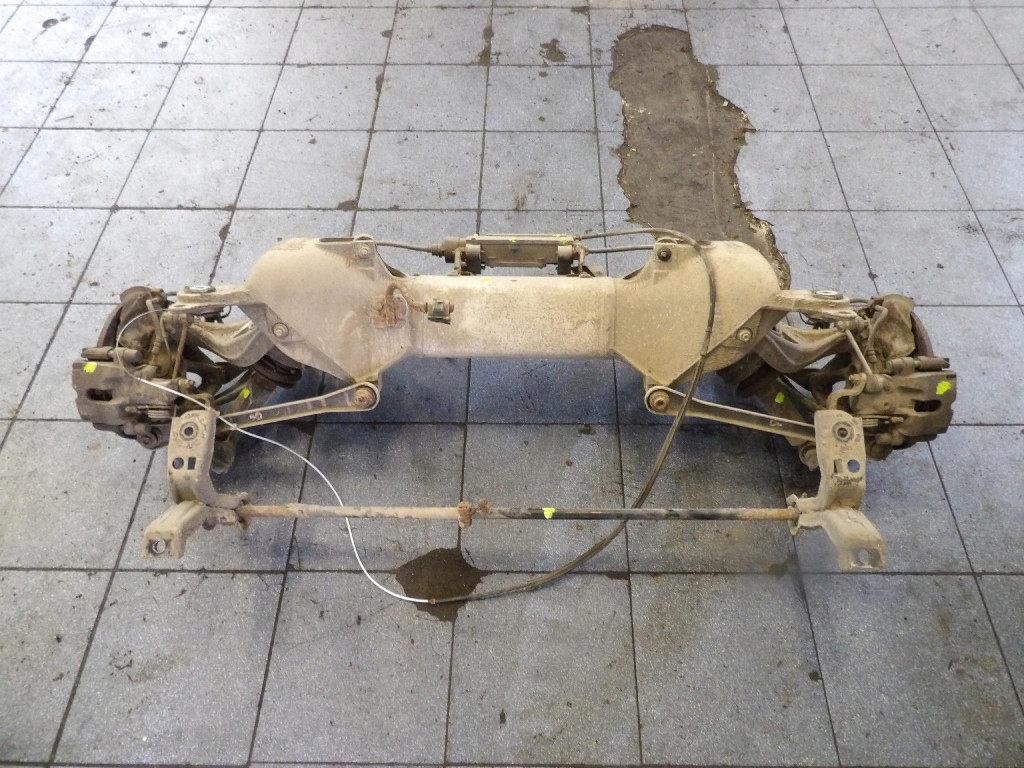 PEUGEOT 508 and KOMBI axis rear sider
