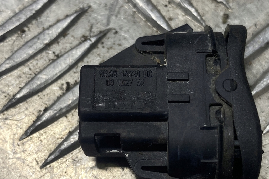 switch lifting of the window FORD FOCUS 98AB14529DC