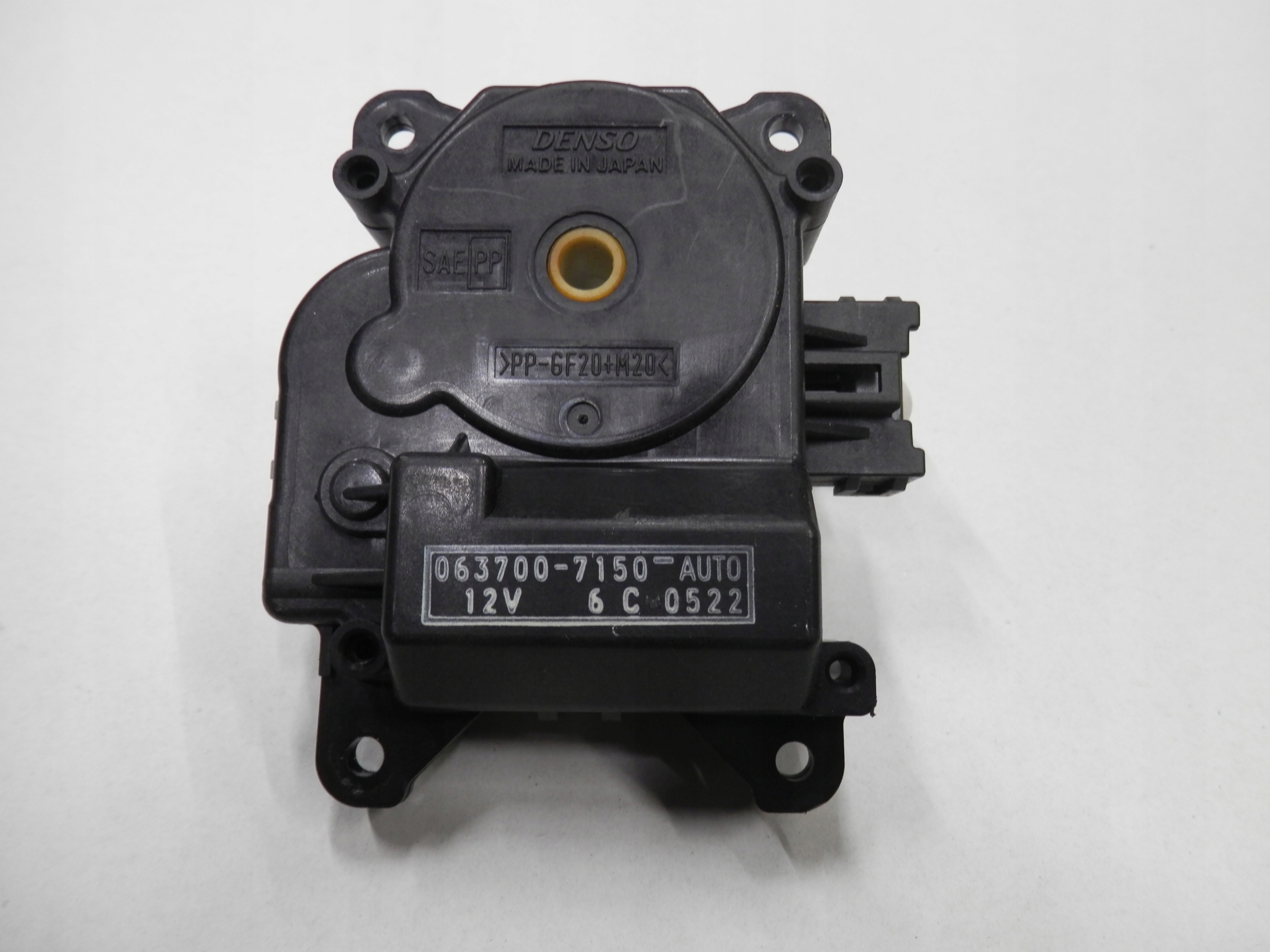 LEXUS SC430 II SILNICZEK NAGRZEWNICY 063700-7150