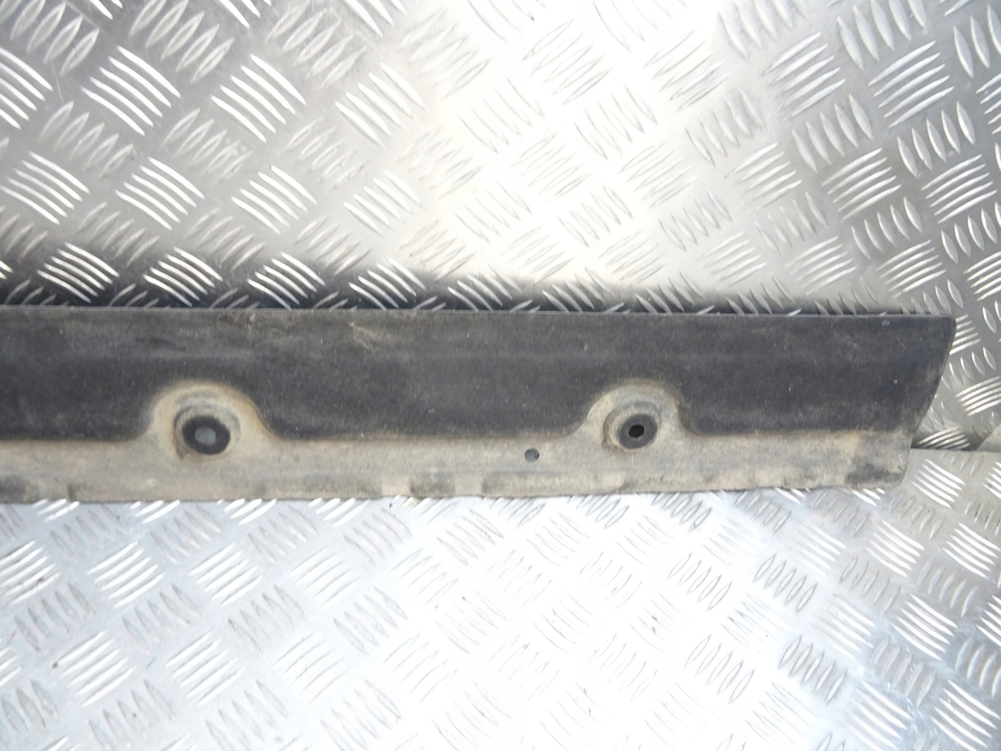 RENAULT MEGANE 5 V E-TECH abdeckung Blende Abdeckung Unterfahrschutz rechts 748140010R