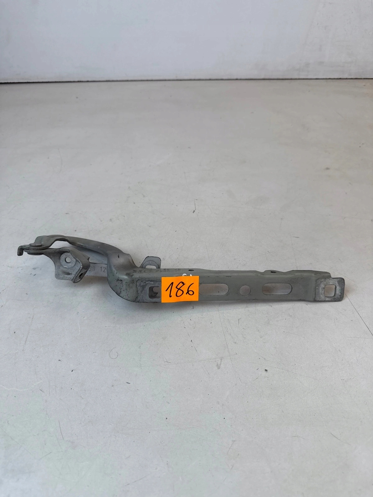 hinge bonnets front front left Peugeot 208 and