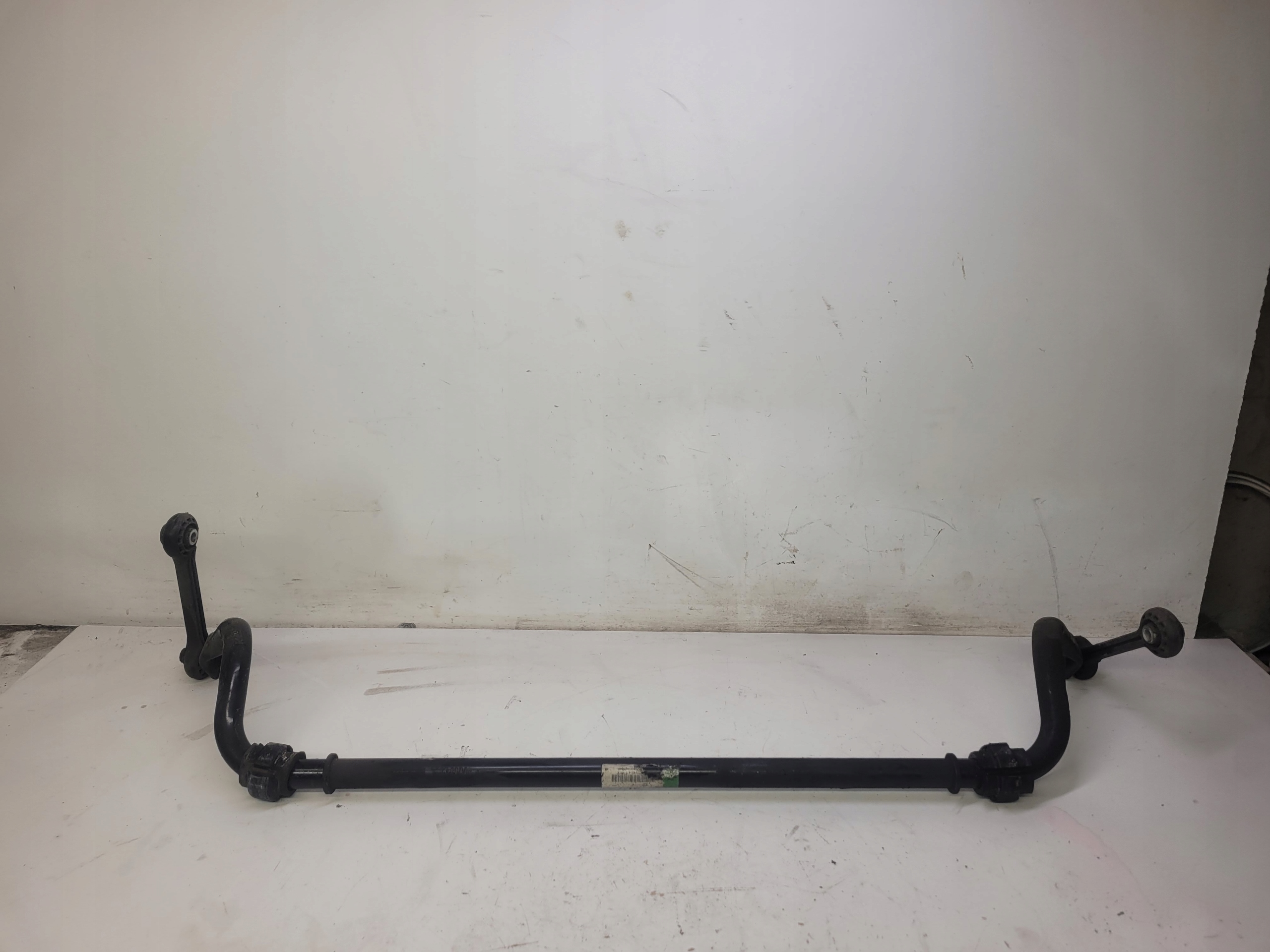 stabilisator hinterachse AUDI A4 B9 A5 8W 8W0411309A