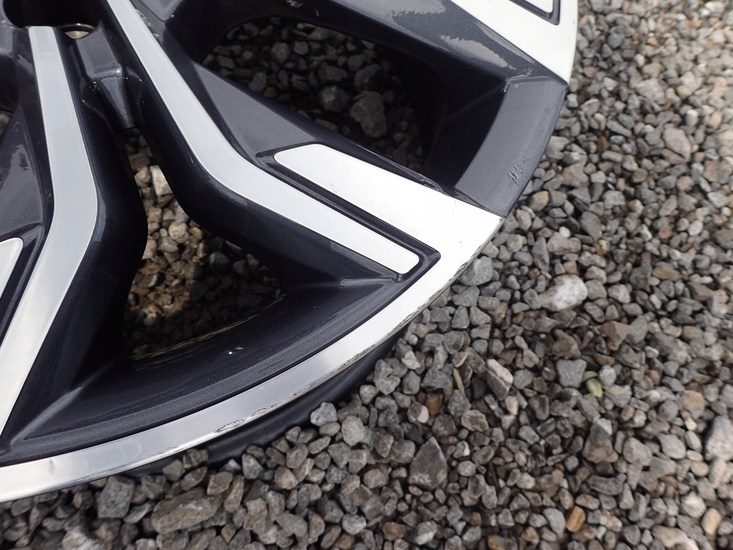 disk hliníkový RENAULT 17" 4X100 7J ET37