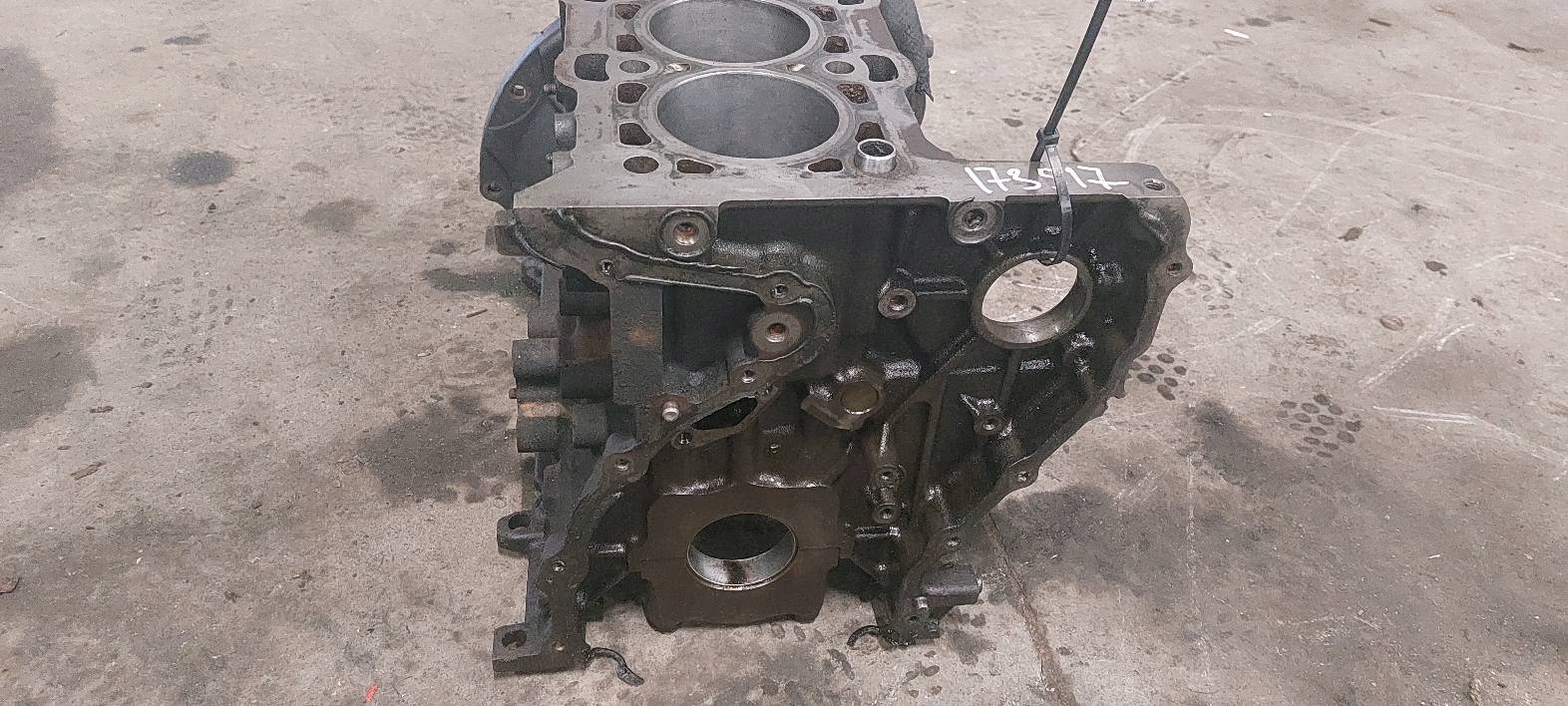 BLOK Motore HYUNDAI ix35 e 2.0 CRDI