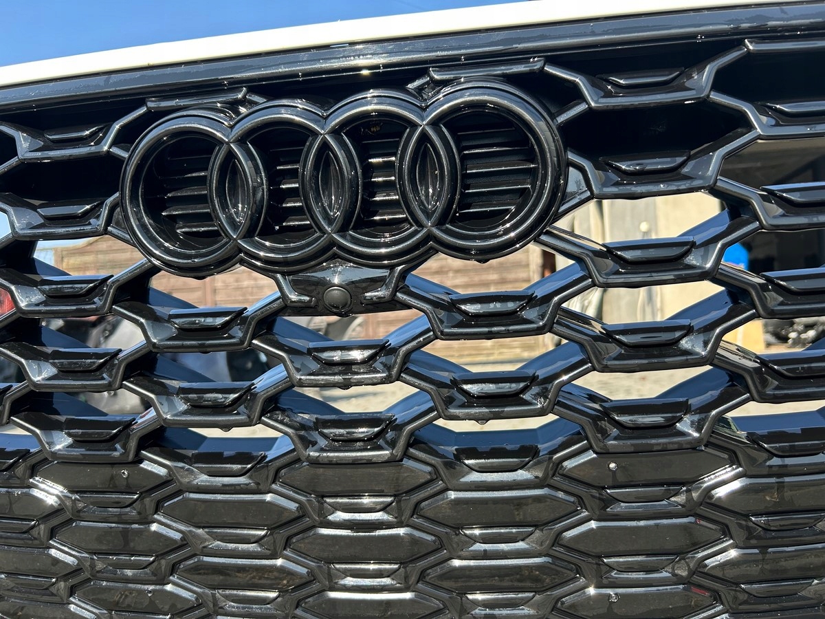 AUDI Q5 80A LIFT S-LINE ZDERZAK PRZÓD PRZEDNI KOMPLETNY 4X PDC SPRYSKI Typ samochodu 4x4/SUV Samochody osobowe