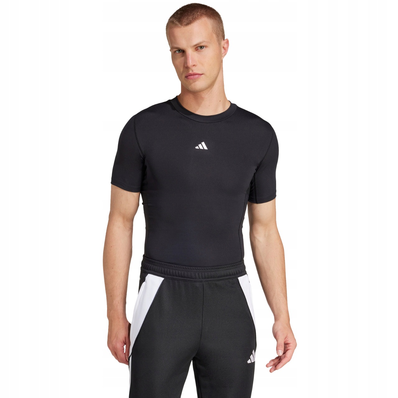 Koszulka męska adidas Techfit Short Sleeve Tee czarna JP4674 Rozmiar XL