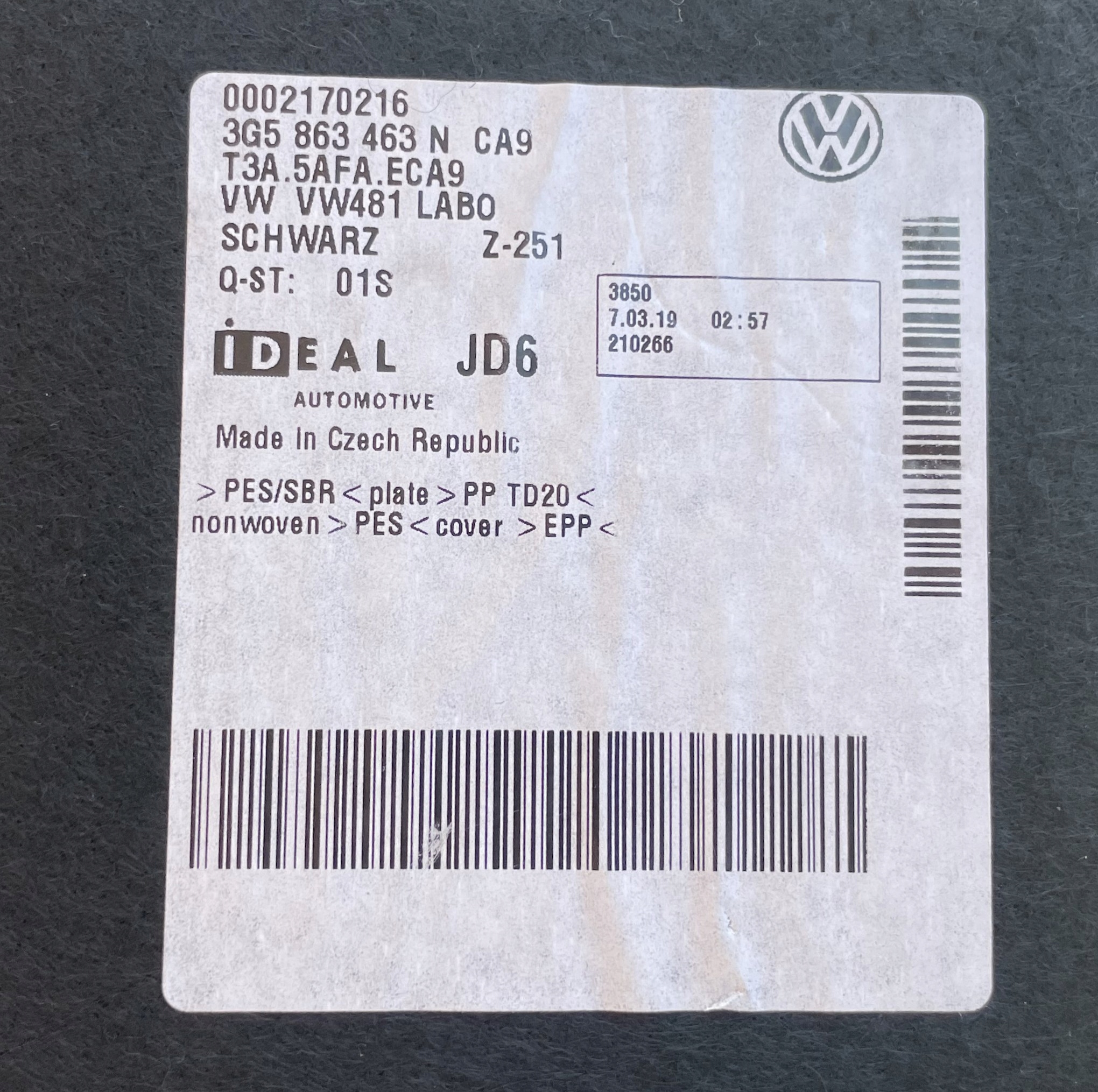 mats boot VW PASSAT B8 sedan 3G5863463N as new original
