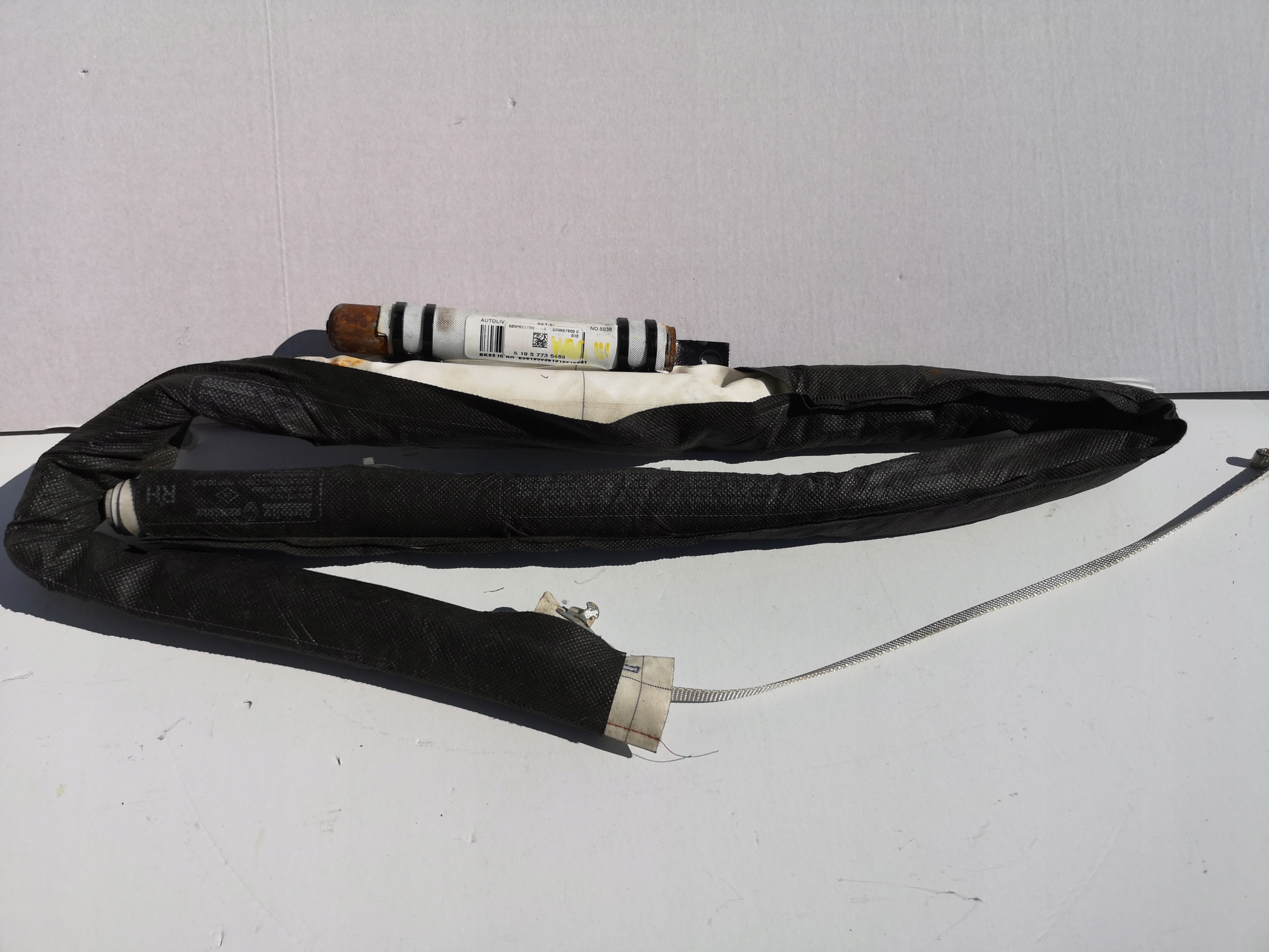 MEGANE III HB ЗАНАВЕС ЗАКОН 985P07779R