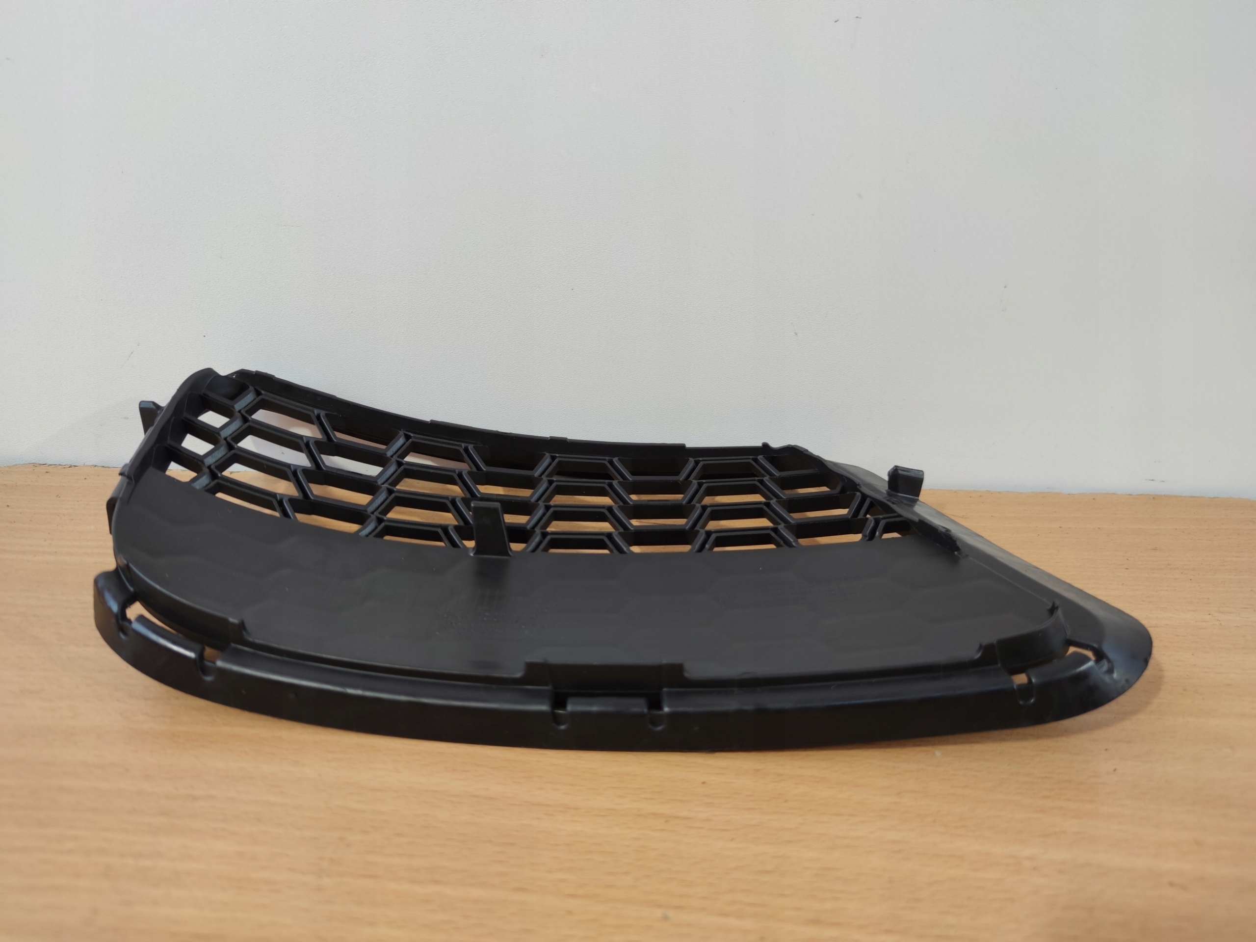 BMW E84 m-packet right grid of a bumper spoiler X1
