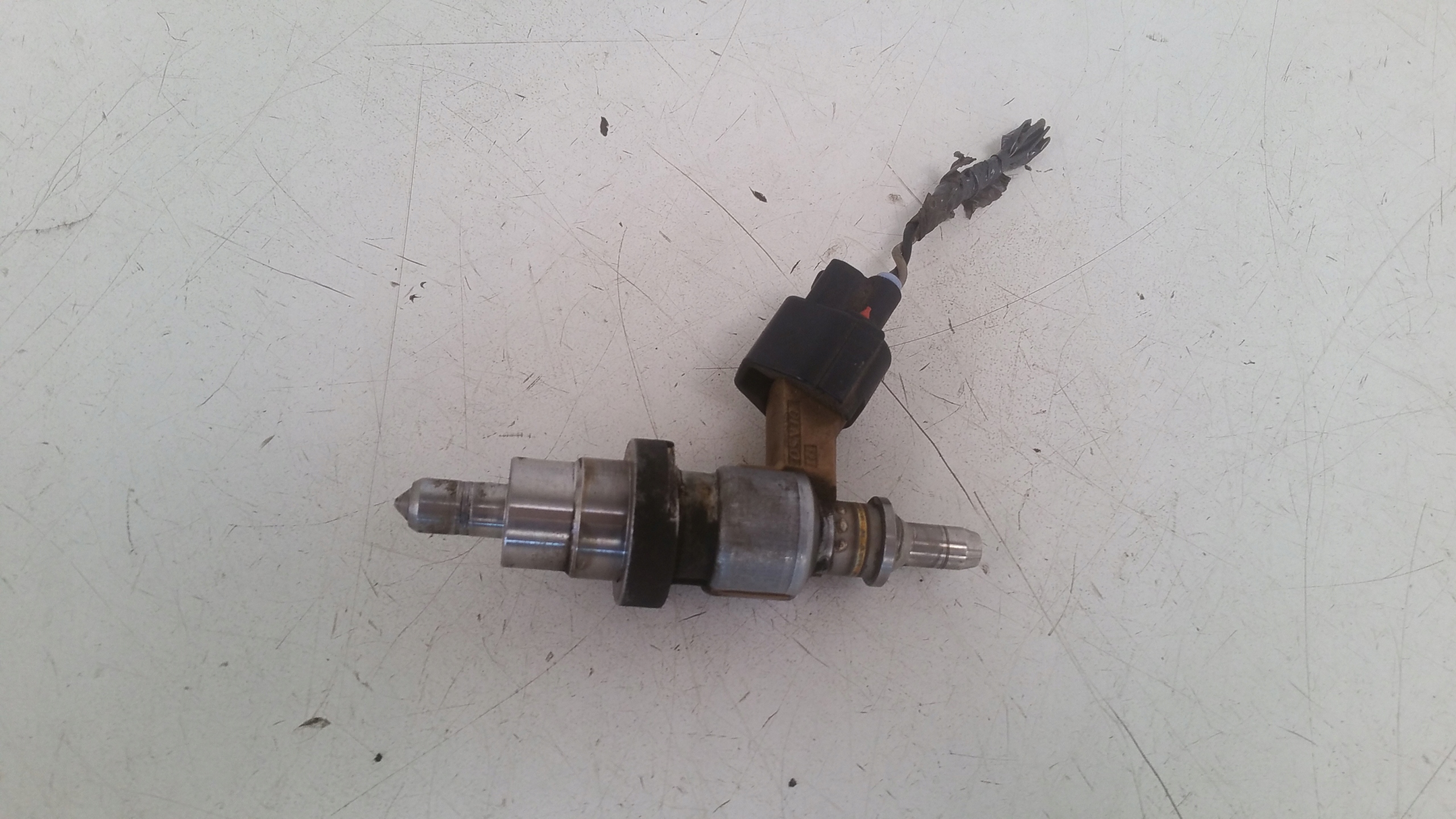 Piaty injector 2,2 D4D 003127F Toyota RAV4