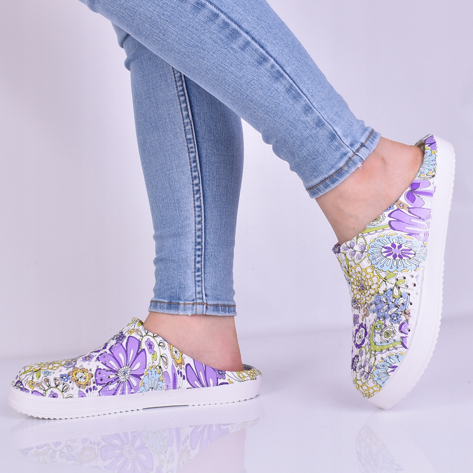 LEKKIE DAMSKIE KLAPKI PIANKI CHODAKI WE WZORY BUTY DO DOMU OUTDOOR Oryginalne opakowanie producenta pudełko