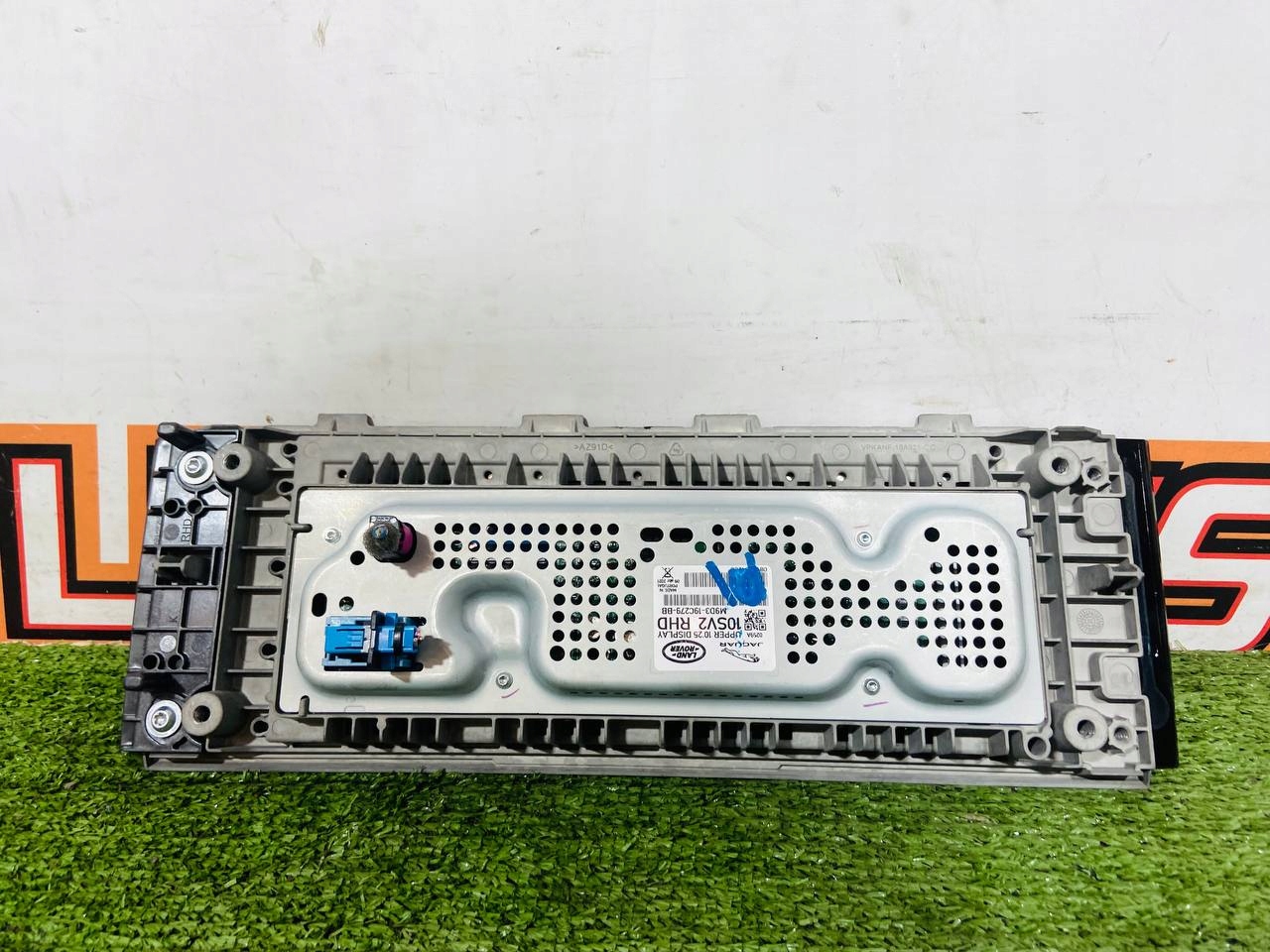 экран дисплей jaguar X590 M9D3-19C279-BC