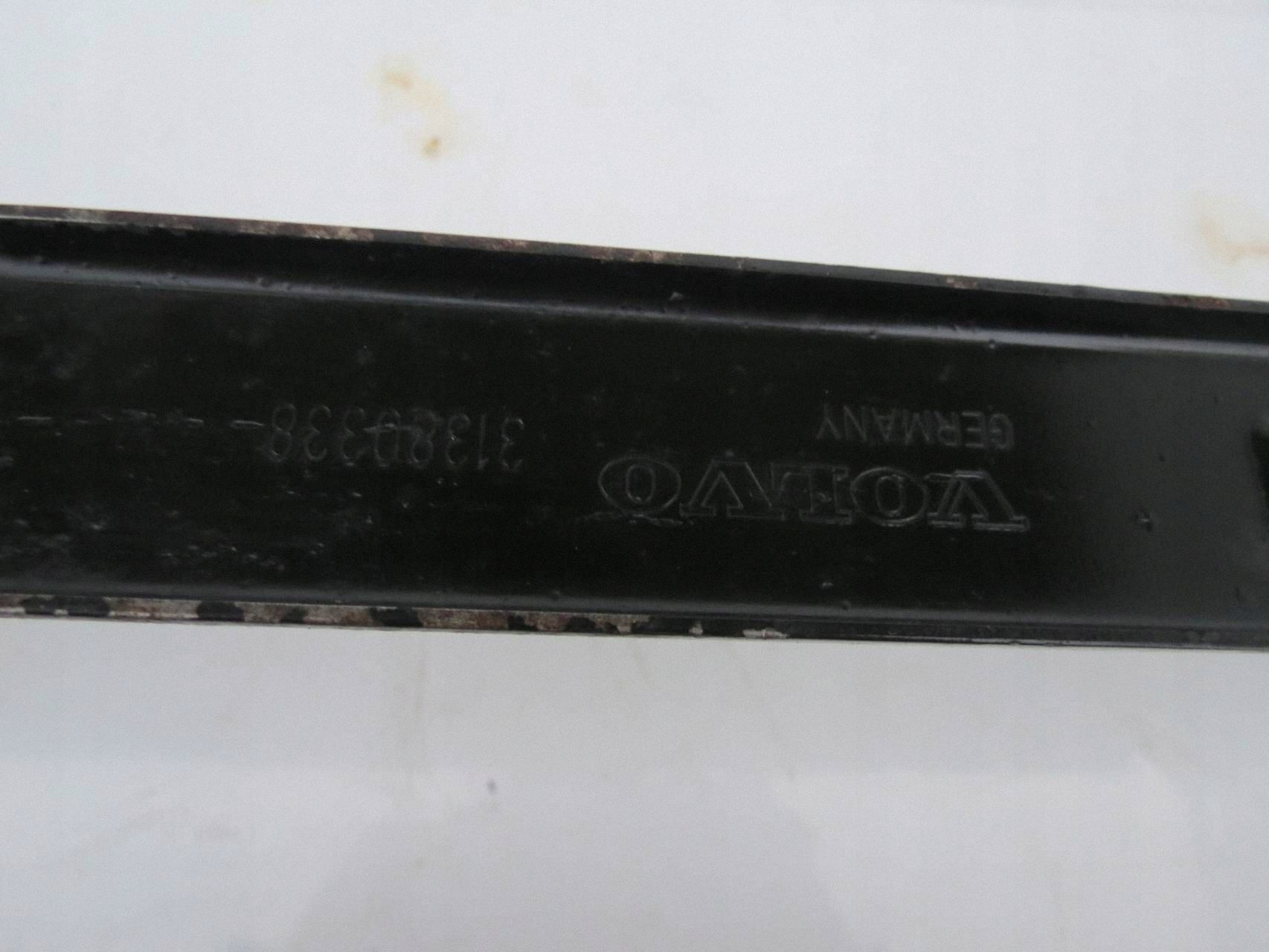 Support plaque Poignée Console Réservoir Carburant VOLVO V60 31380338