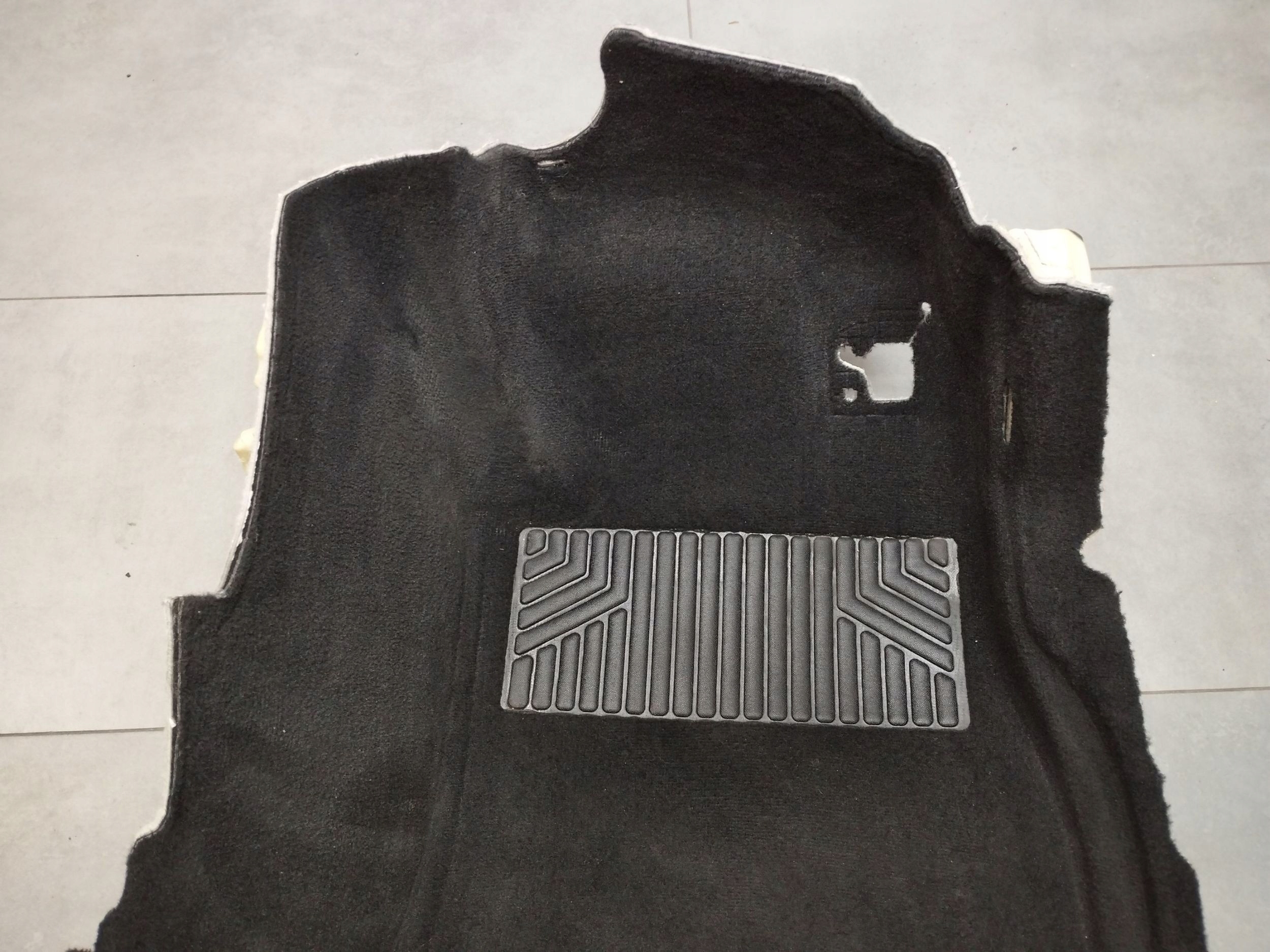 Mercedes-Benz E W213 carpet mats right front A2136801040 UK