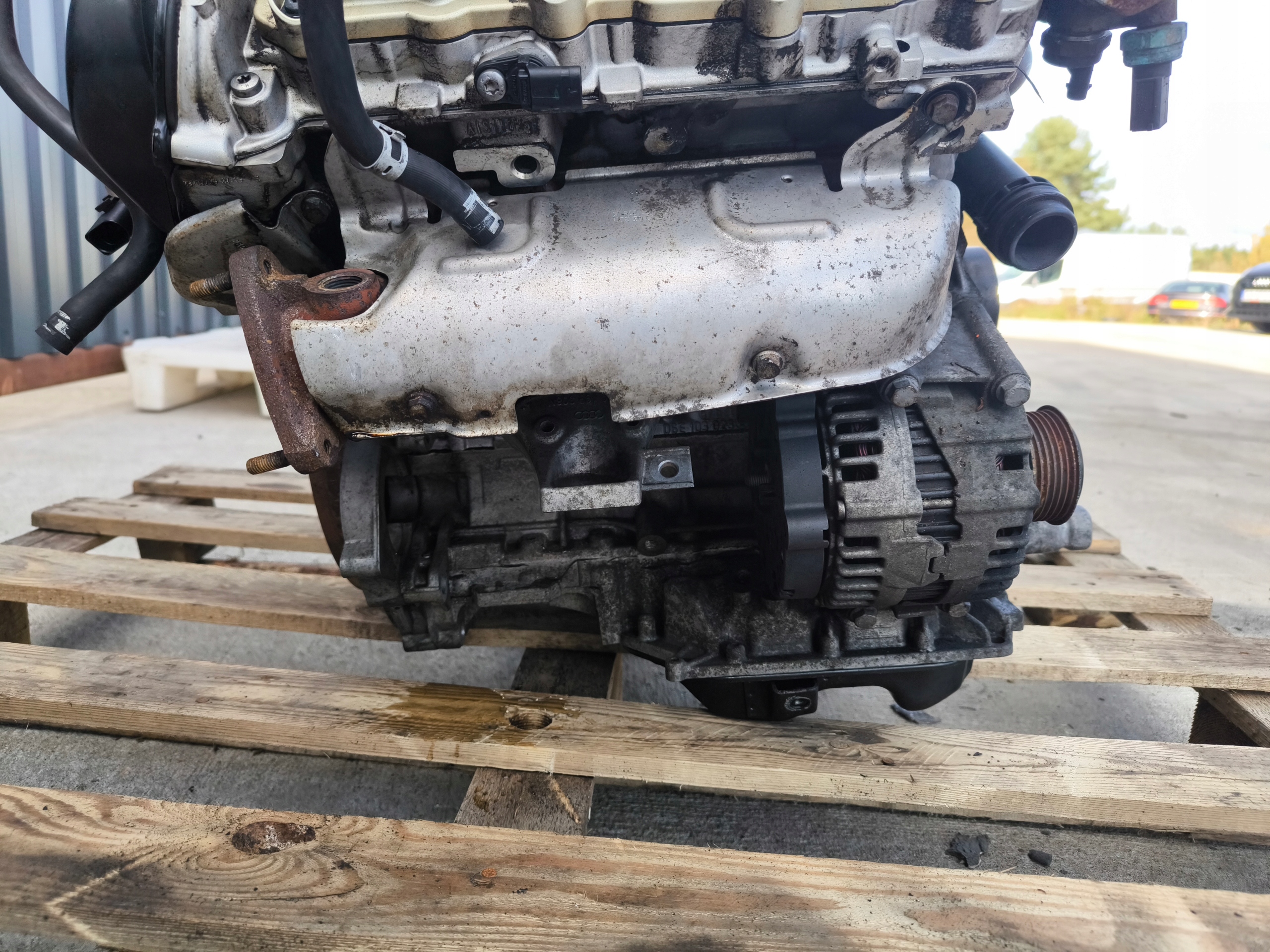 двигатель комплектный Audi A6 C6 A8 D3 2.8 оригинал