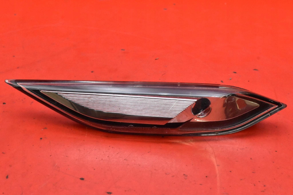 indicator left front 7P5949101 PORSCHE CAYENNE 2 II 92A 7P5 10-14