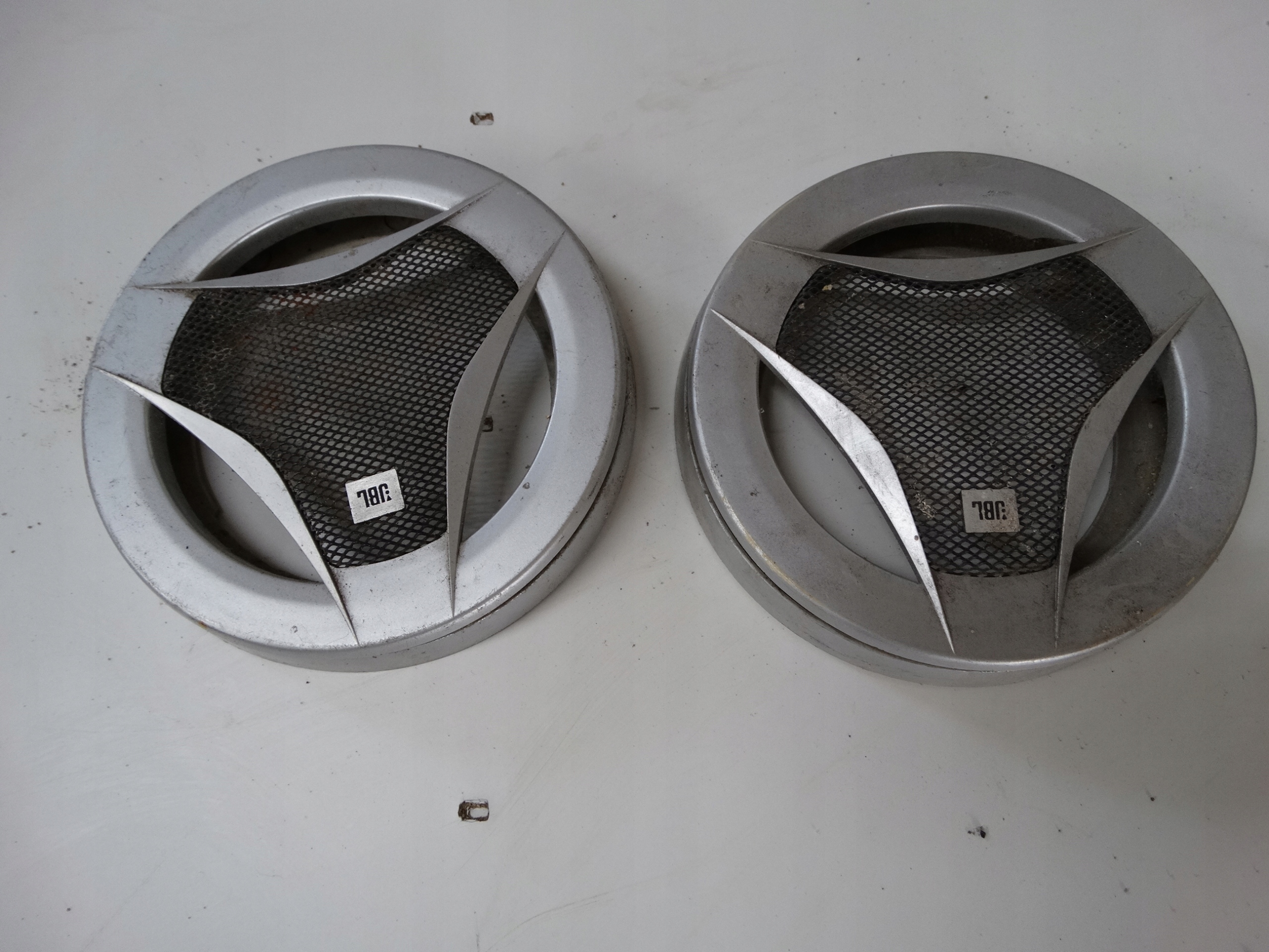 OSŁONA GŁOŚNIKA JBL 13CM