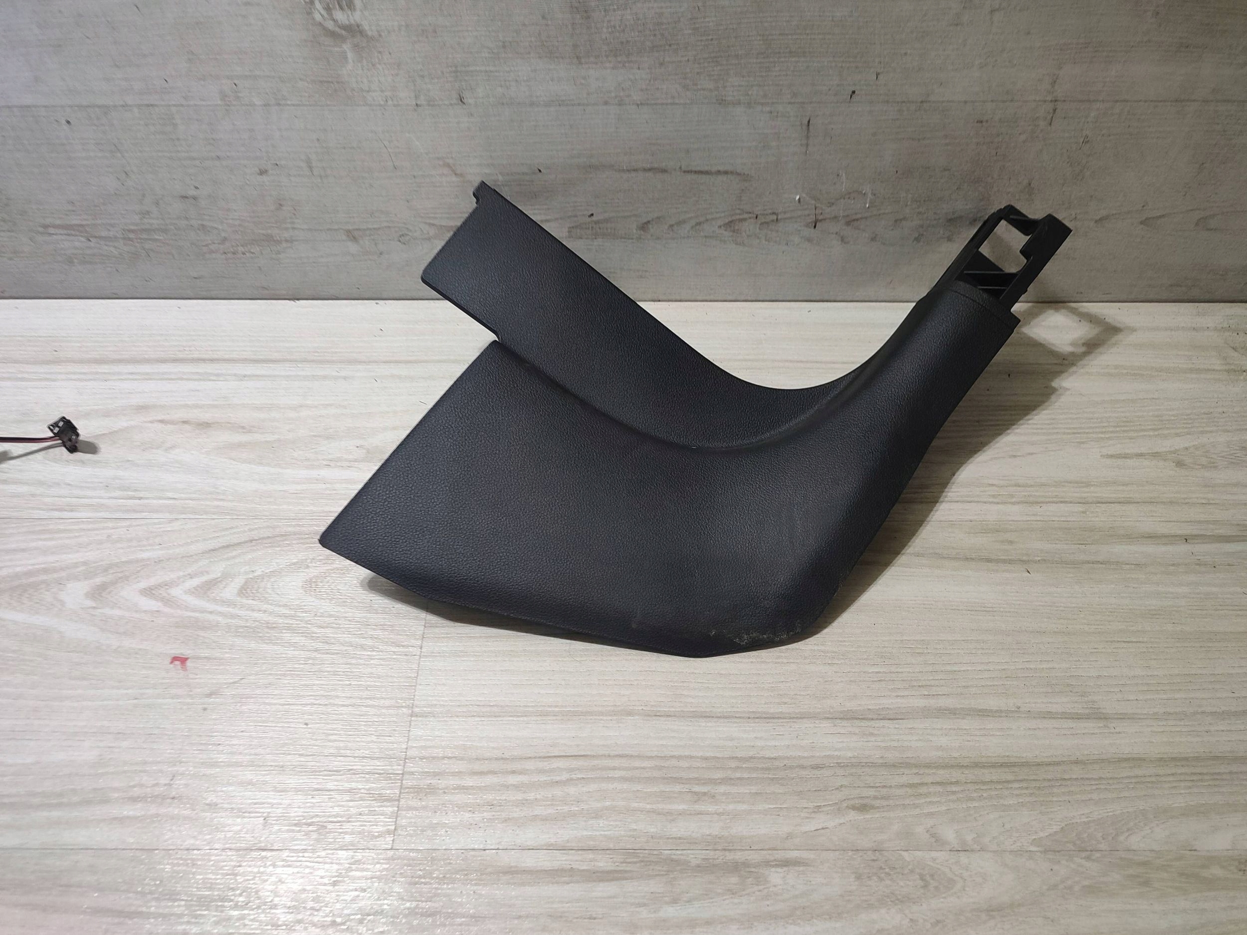 Skoda Scala 2020 front side right moulding threshold front