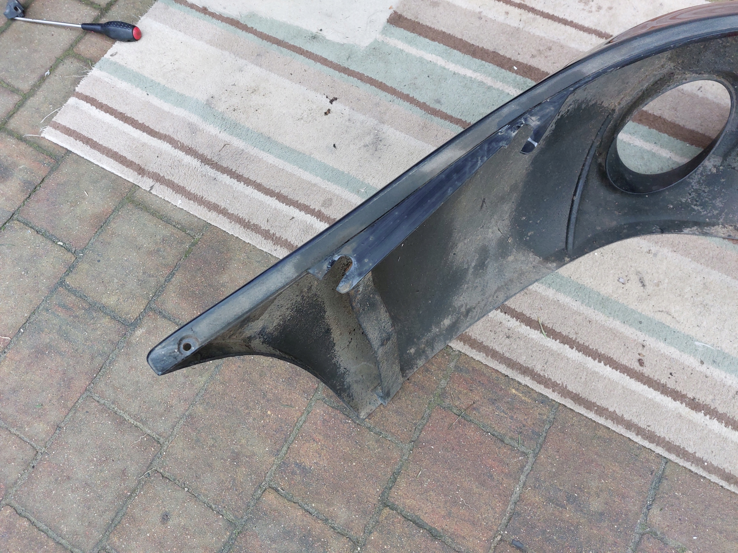 Stoßstange heck ASTON MARTIN VANTAGE DB7 CABRIO schwarzer 72-121441-AA