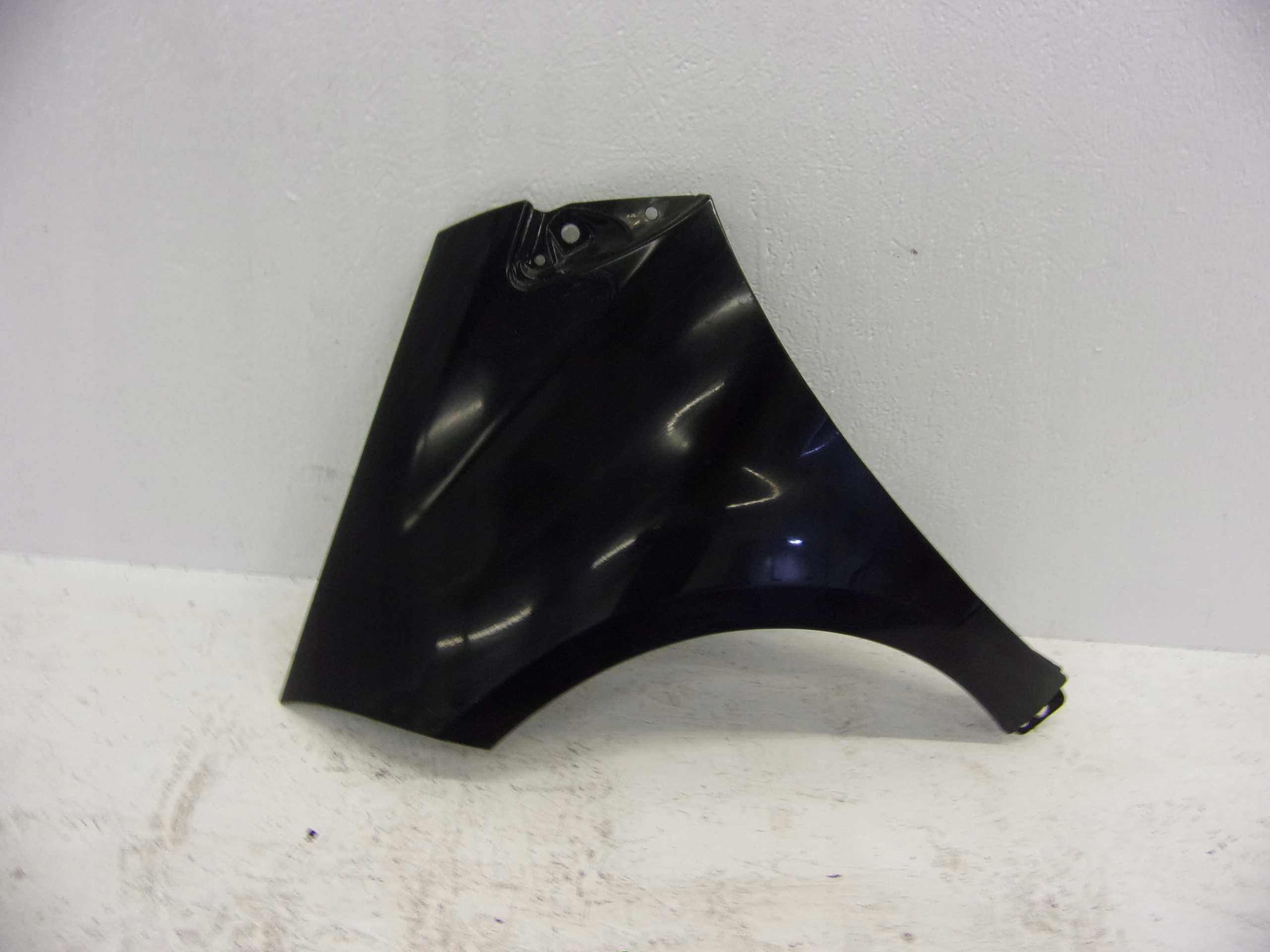 fender left front MERCEDES AKLASA A169 2006