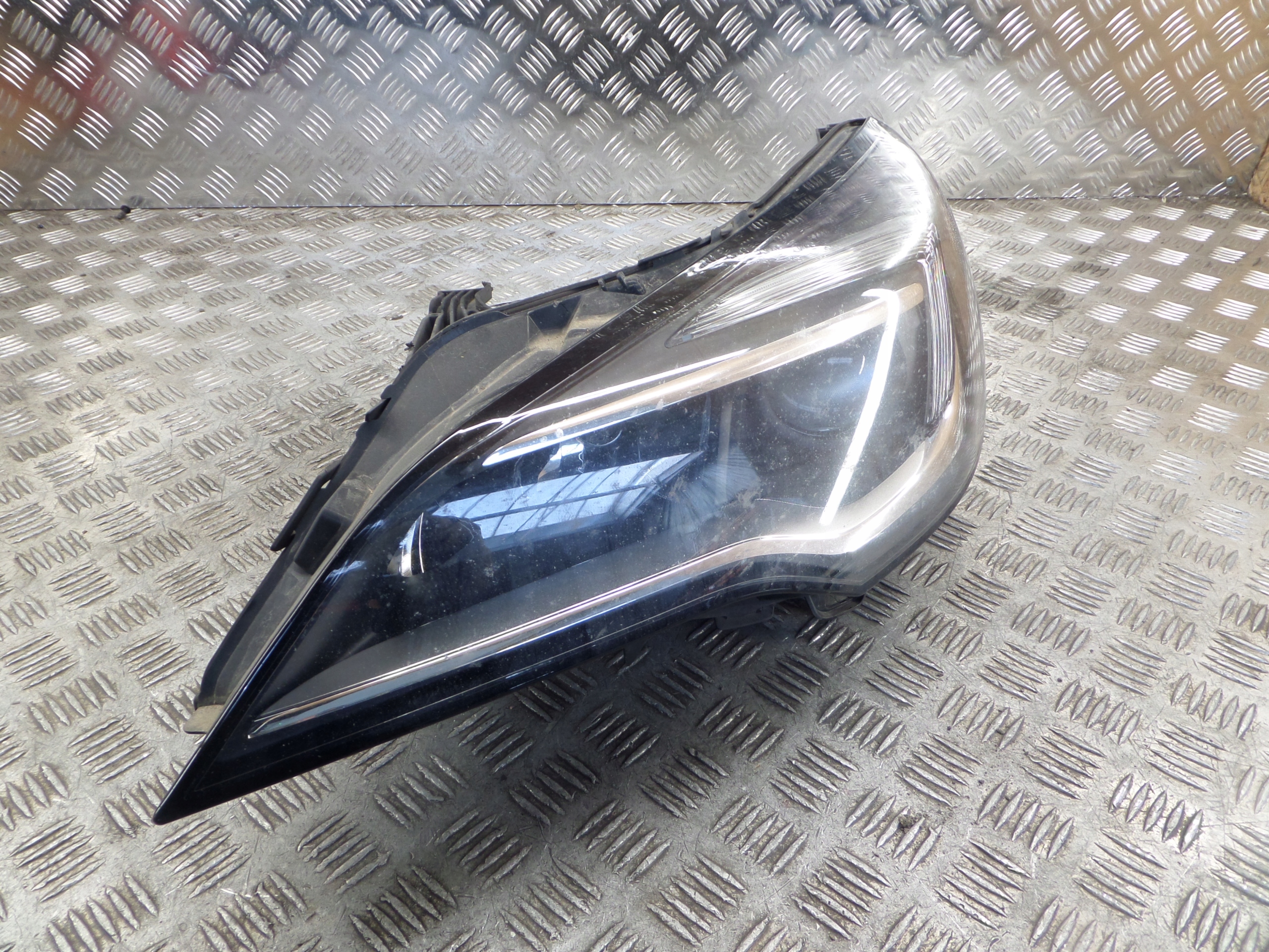 OPEL ASTRA K V light left front 7961300005 39158007 UK