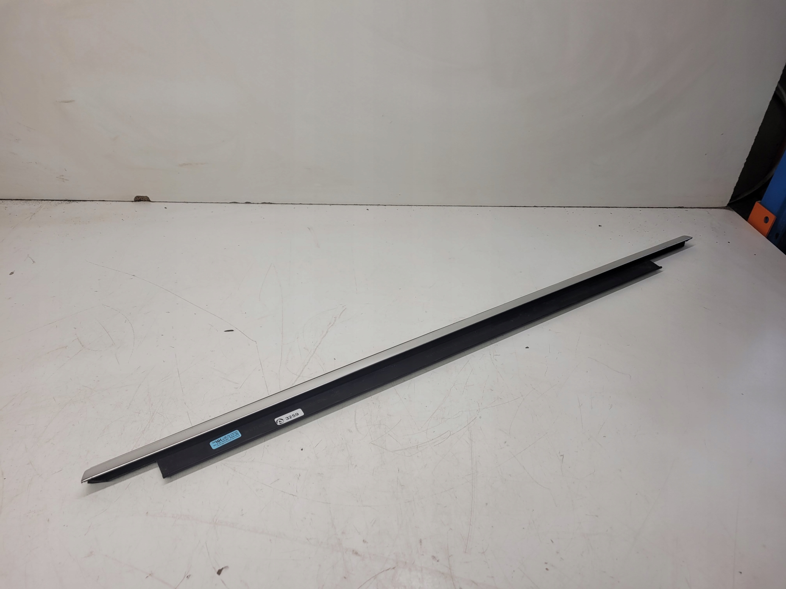 moulding CHROM door right rear part AUDI A7 4G8853764B